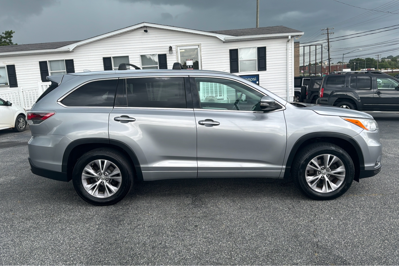 R&L Motors - Used vehicle - SUV TOYOTA HIGHLANDER 2014