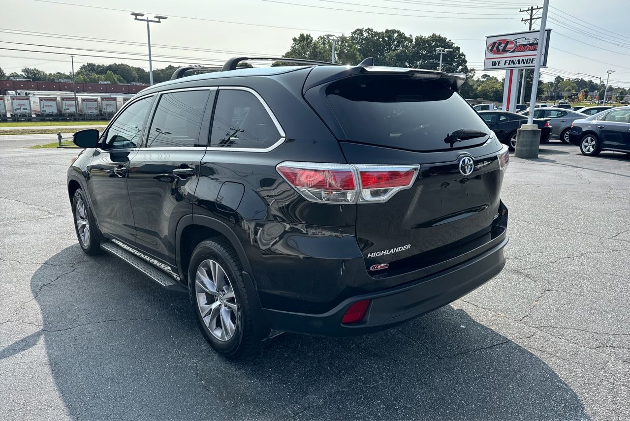 R&L Motors - Used vehicle - SUV TOYOTA HIGHLANDER 2015