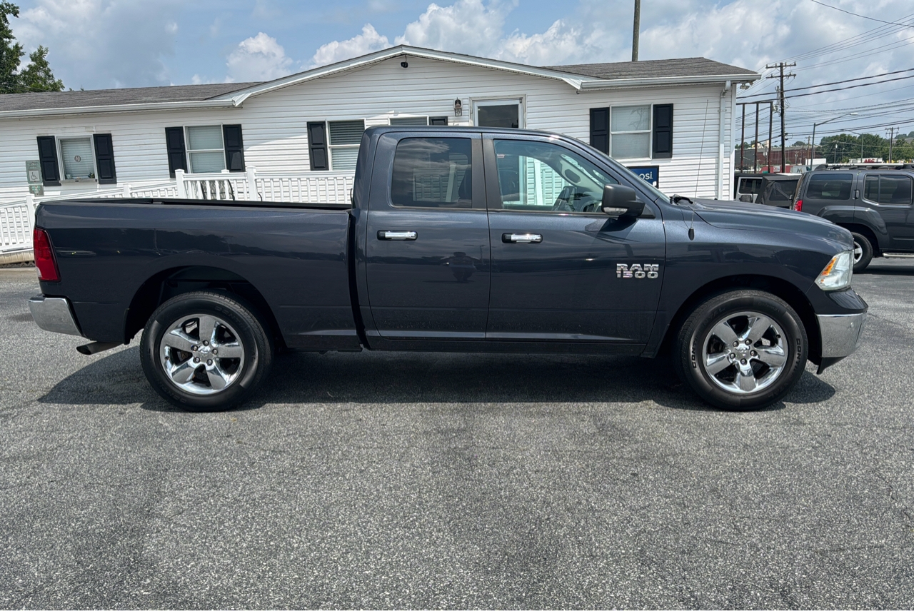 R&L Motors - Used vehicle - Truck DODGE RAM 1500 2016