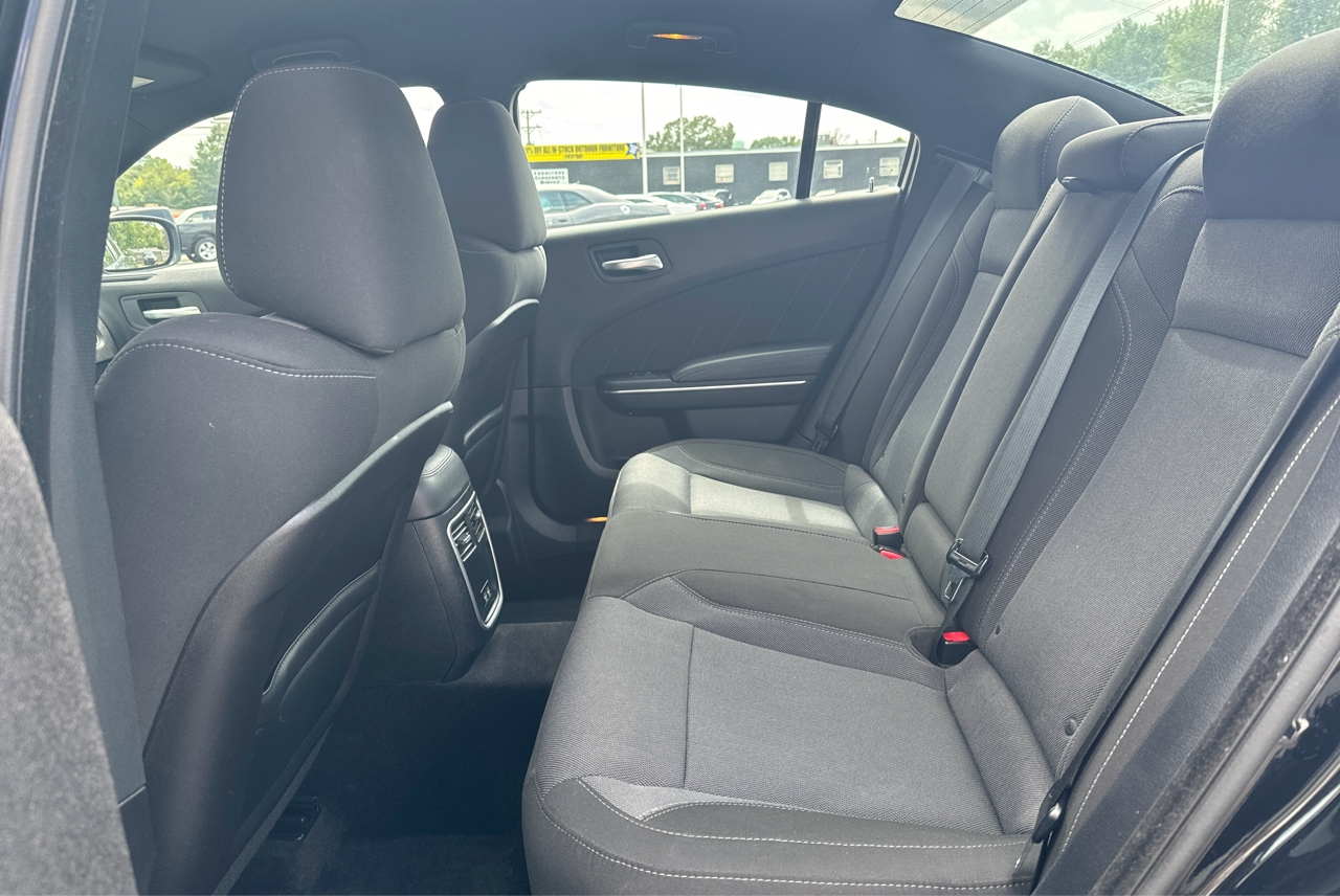 R&L Motors - Used vehicle - Sedan DODGE CHARGER 2015