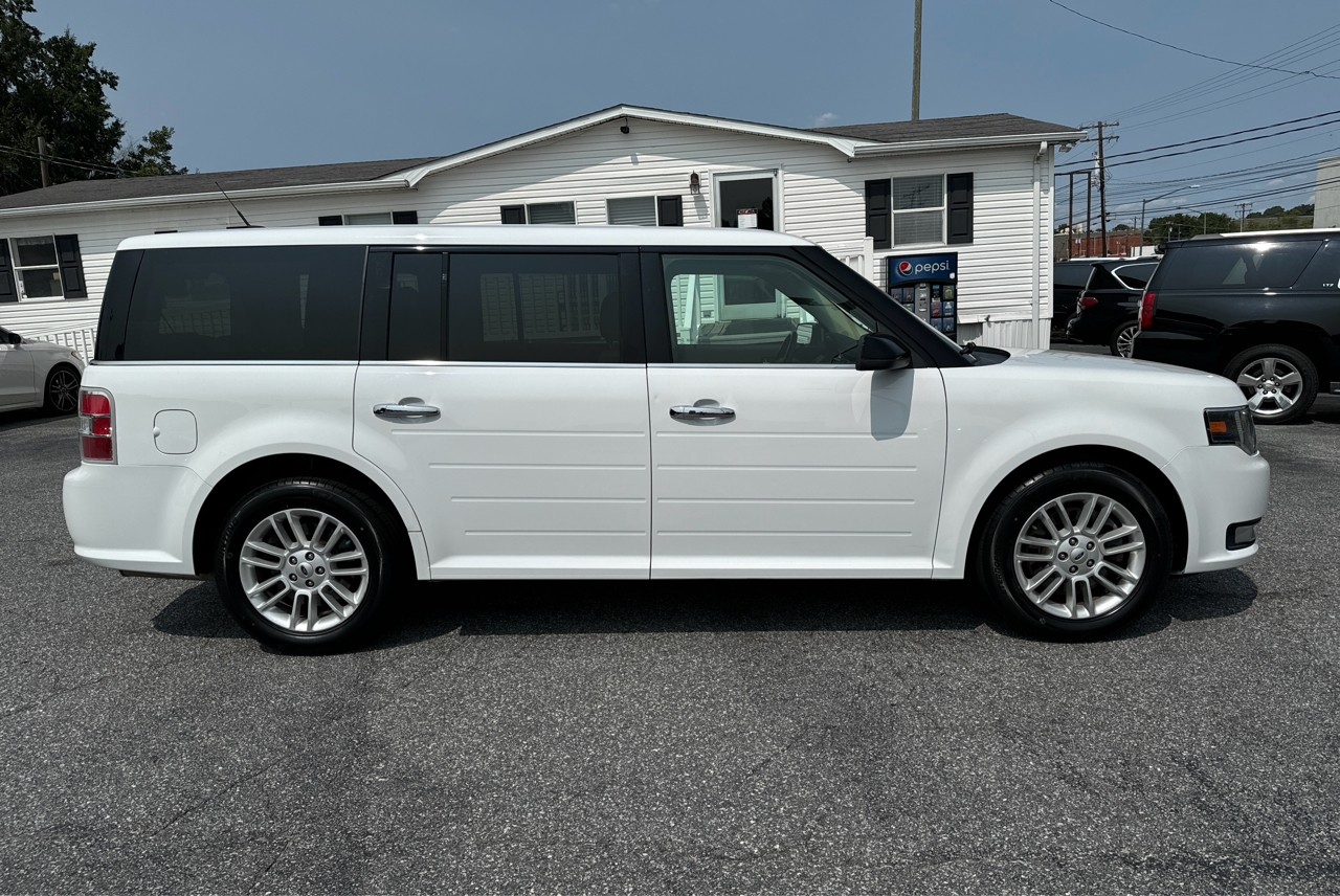 R&L Motors - Used vehicle - SUV FORD FLEX 2016