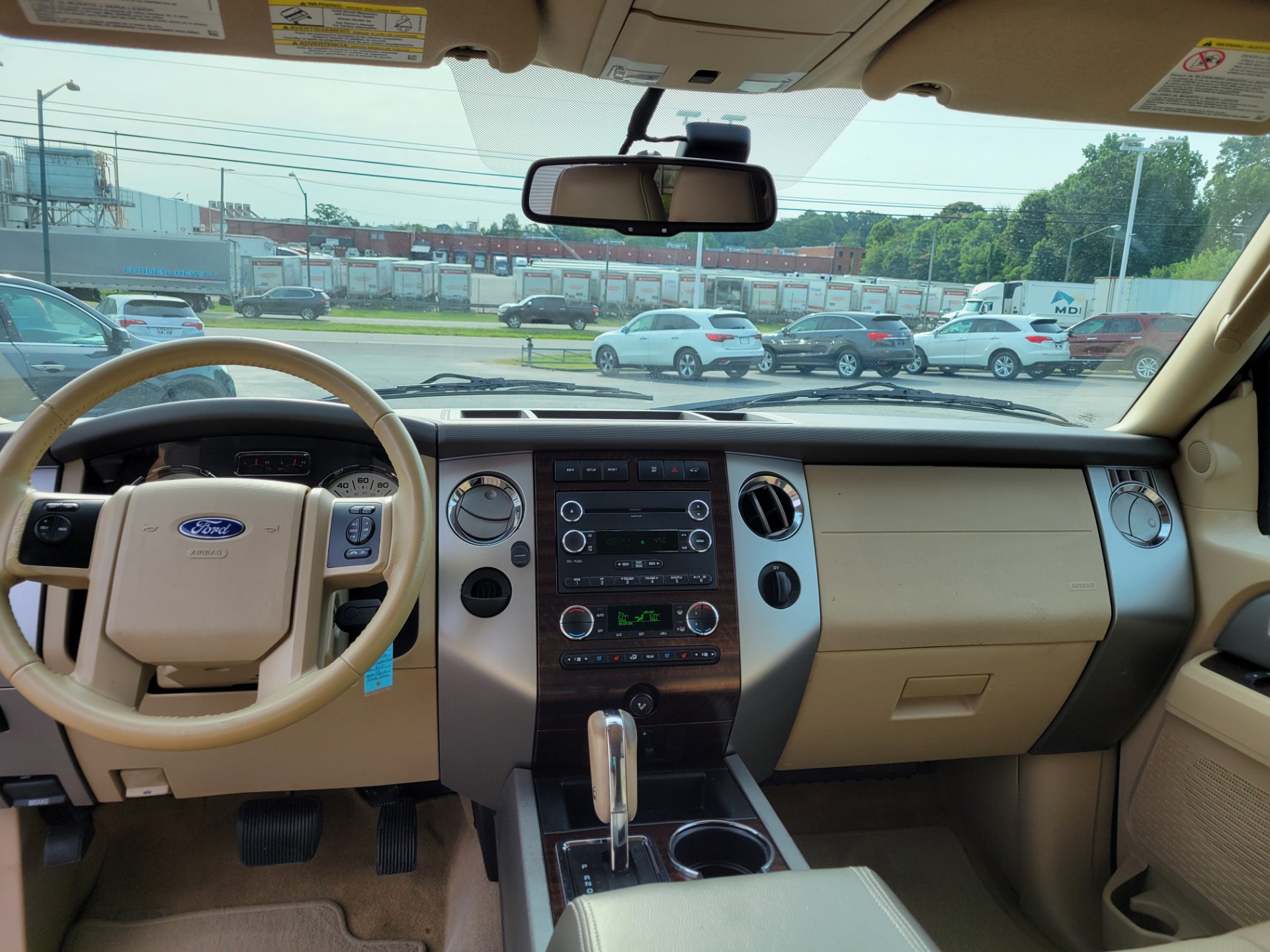 R&L Motors - Used vehicle - SUV FORD EXPEDITION 2013