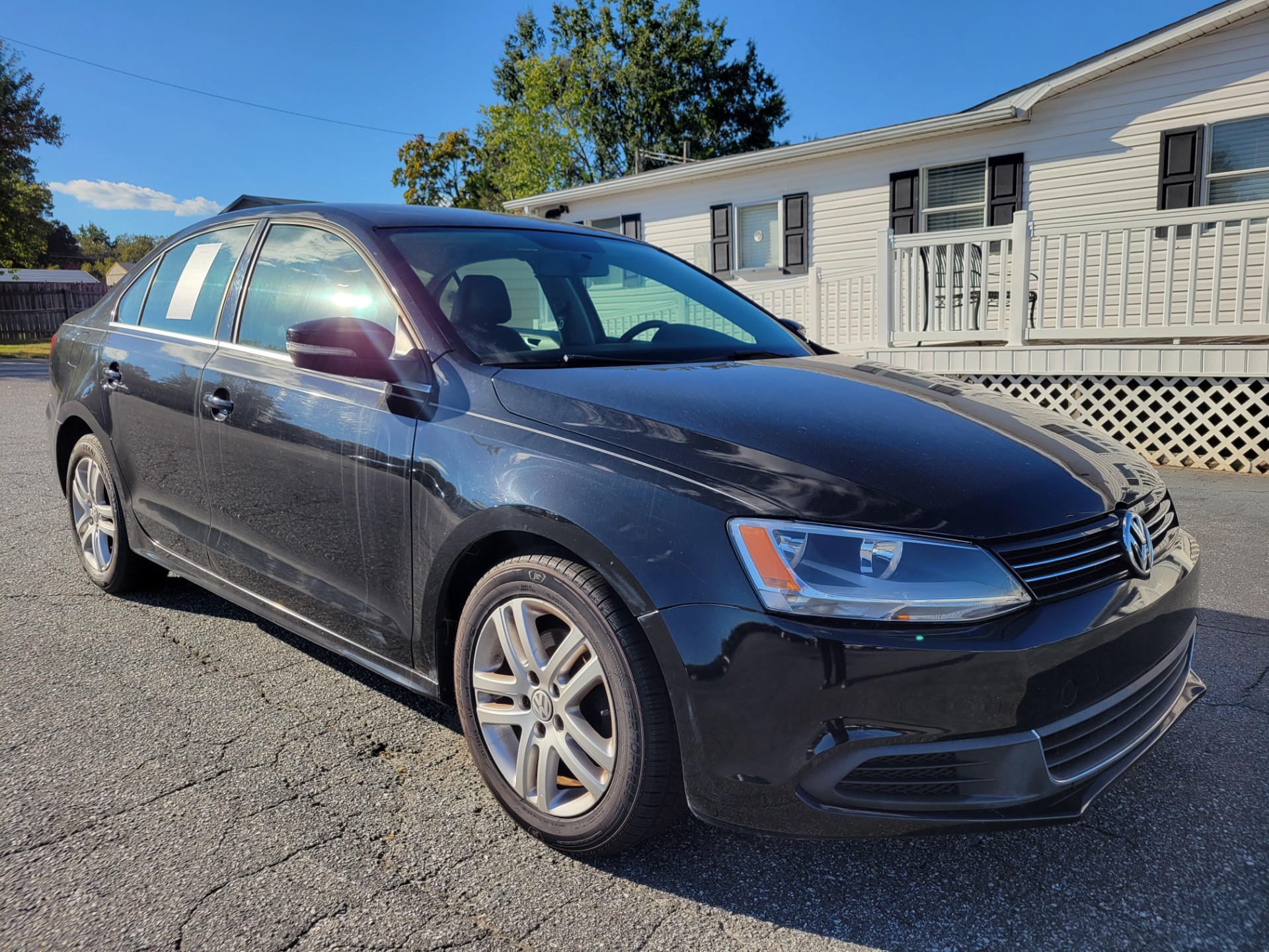 R&L Motors - 2013-VOLKSWAGEN-JETTA-HICKORY-NC-Stock=6619