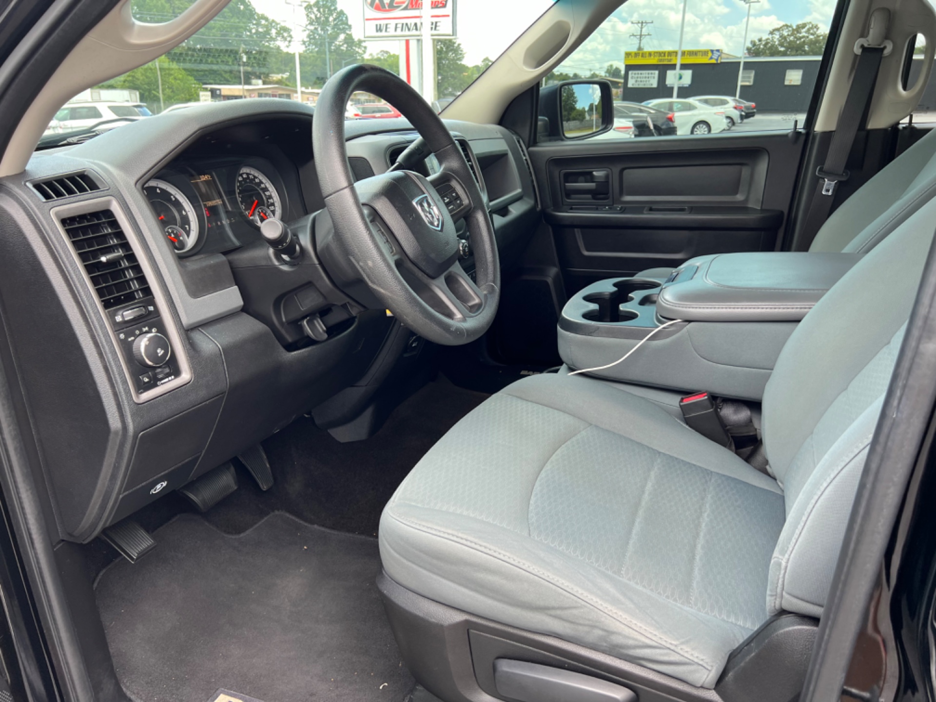 R&L Motors - Used vehicle - TRUCK RAM 1500 2013