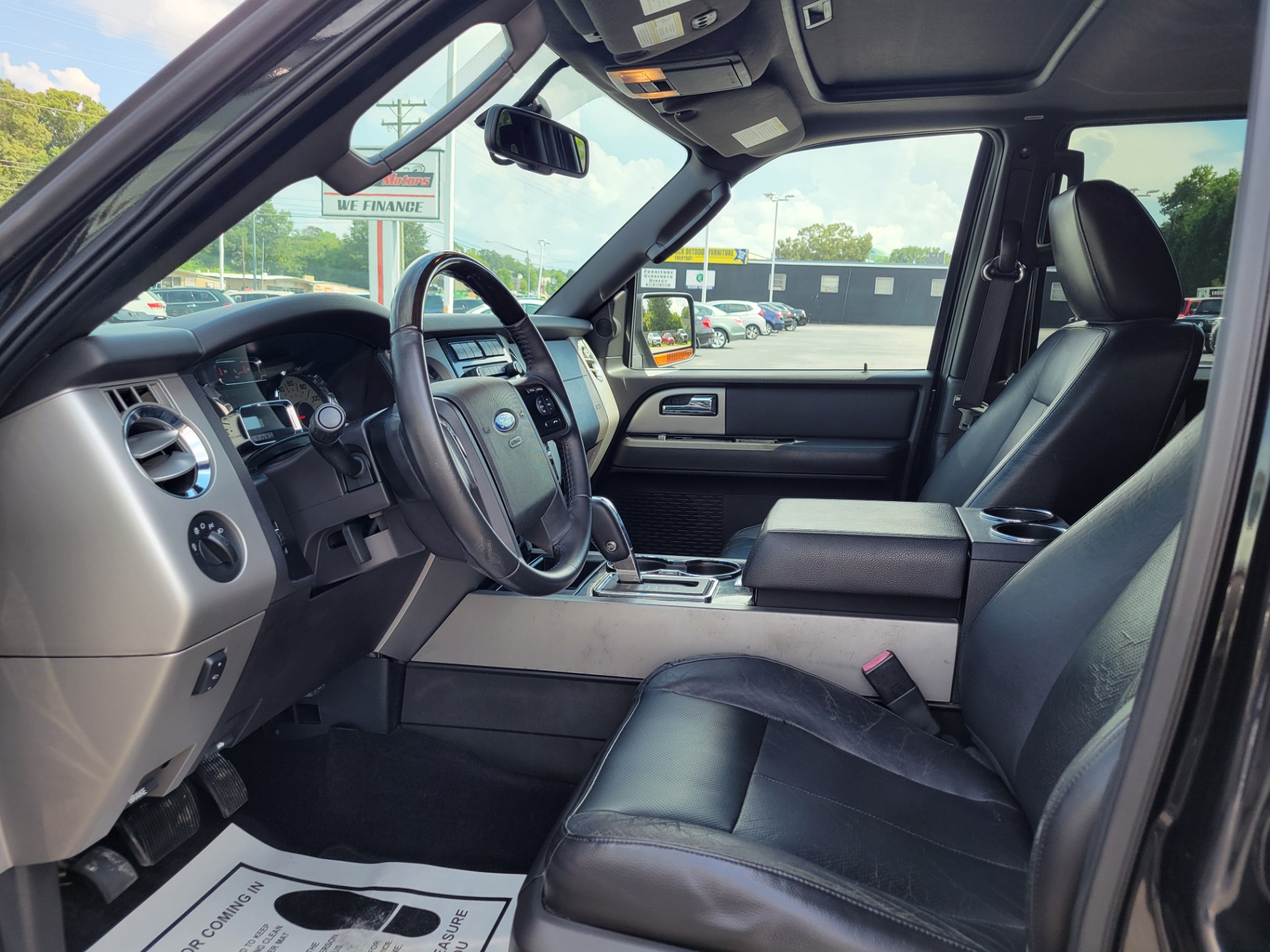 R&L Motors - Used vehicle - SUV FORD EXPEDITION 2011