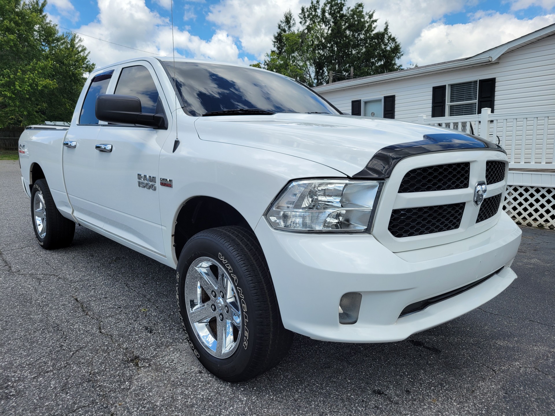 R&L Motors - 2017-RAM-1500-HICKORY-NC-Stock=6664