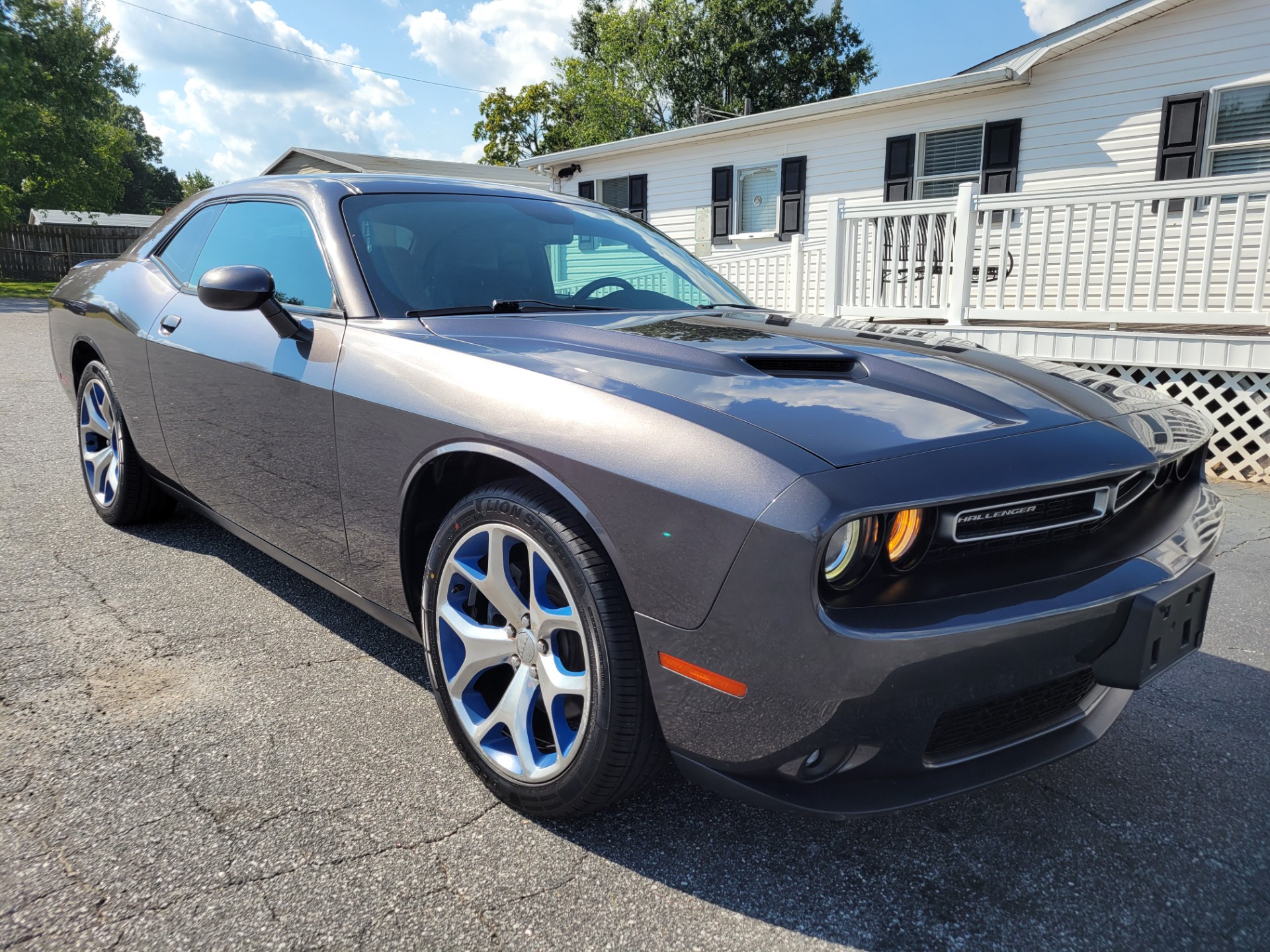 R&L Motors - 2015-DODGE-CHALLENGER-HICKORY-NC-Stock=6669