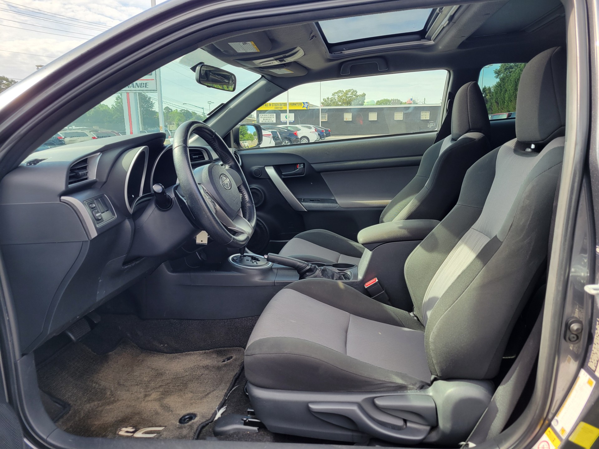 R&L Motors - Used vehicle - COUPE SCION TC 2015