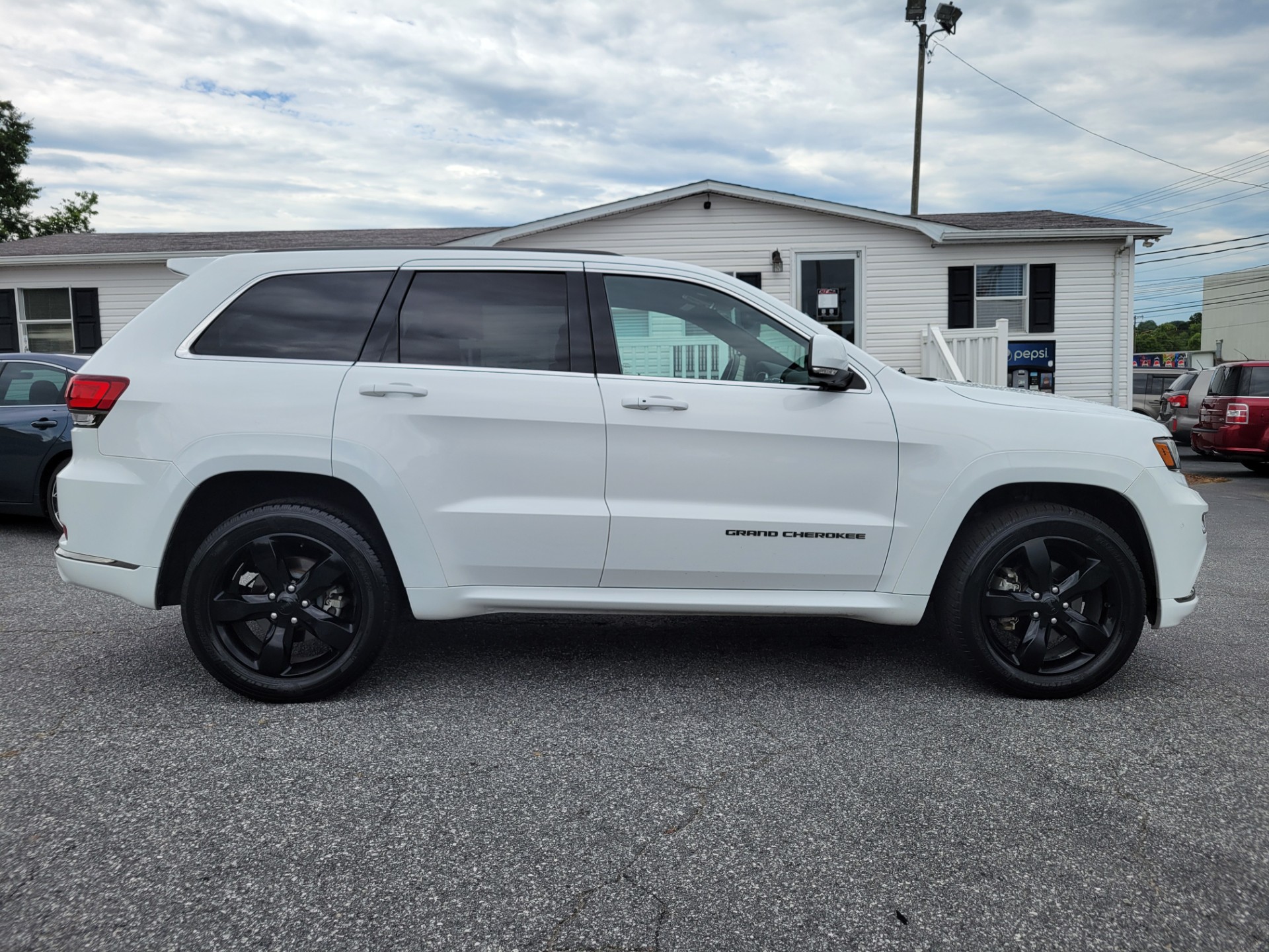 R&L Motors - Used vehicle - SUV JEEP GRAND CHEROKEE 2015