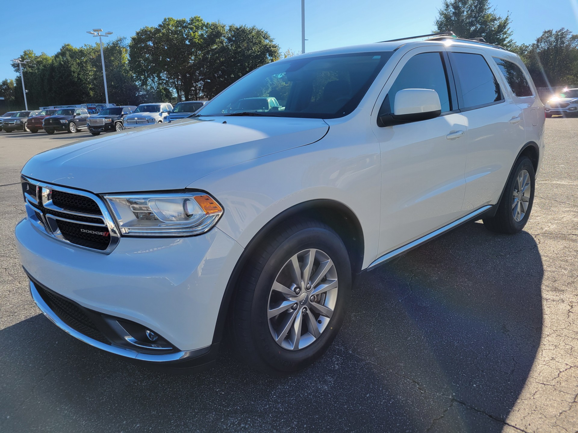 R&L Motors - Used vehicle - SUV DODGE DURANGO 2017