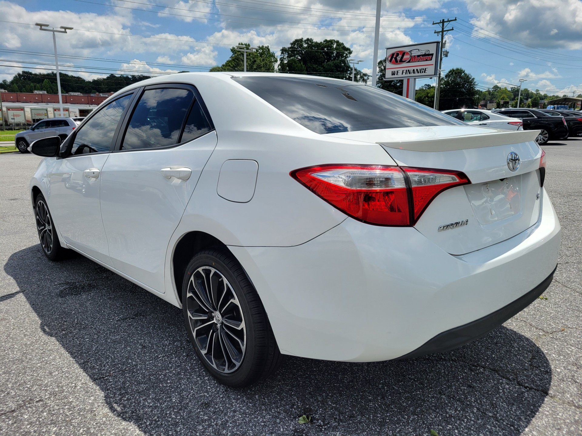 R&L Motors - Used vehicle - SEDAN TOYOTA COROLLA 2014