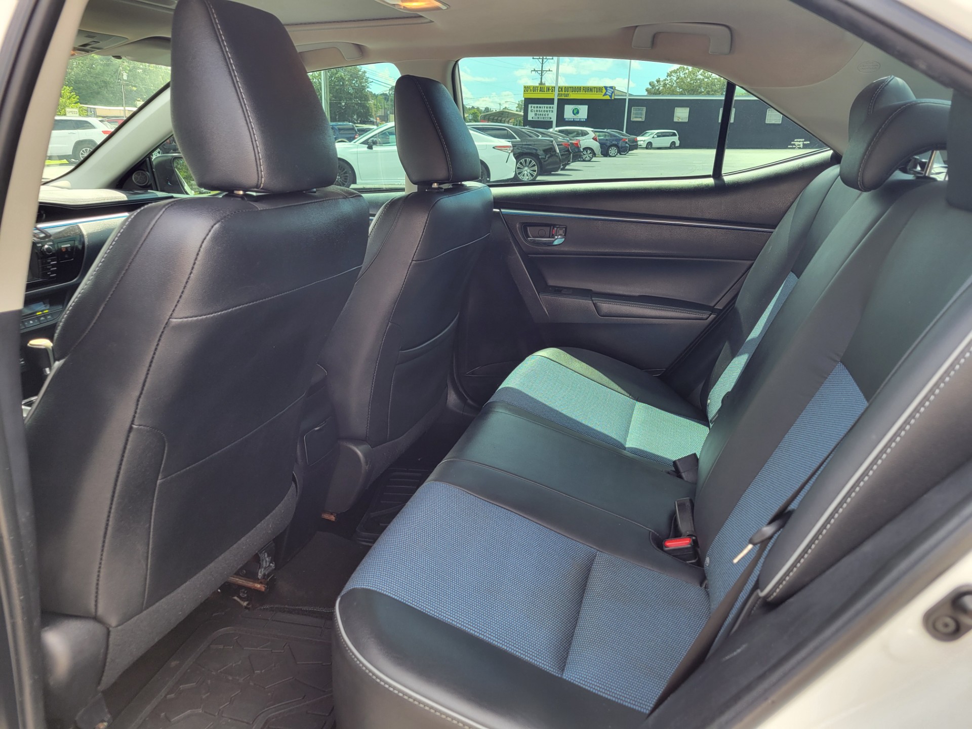 R&L Motors - Used vehicle - SEDAN TOYOTA COROLLA 2014