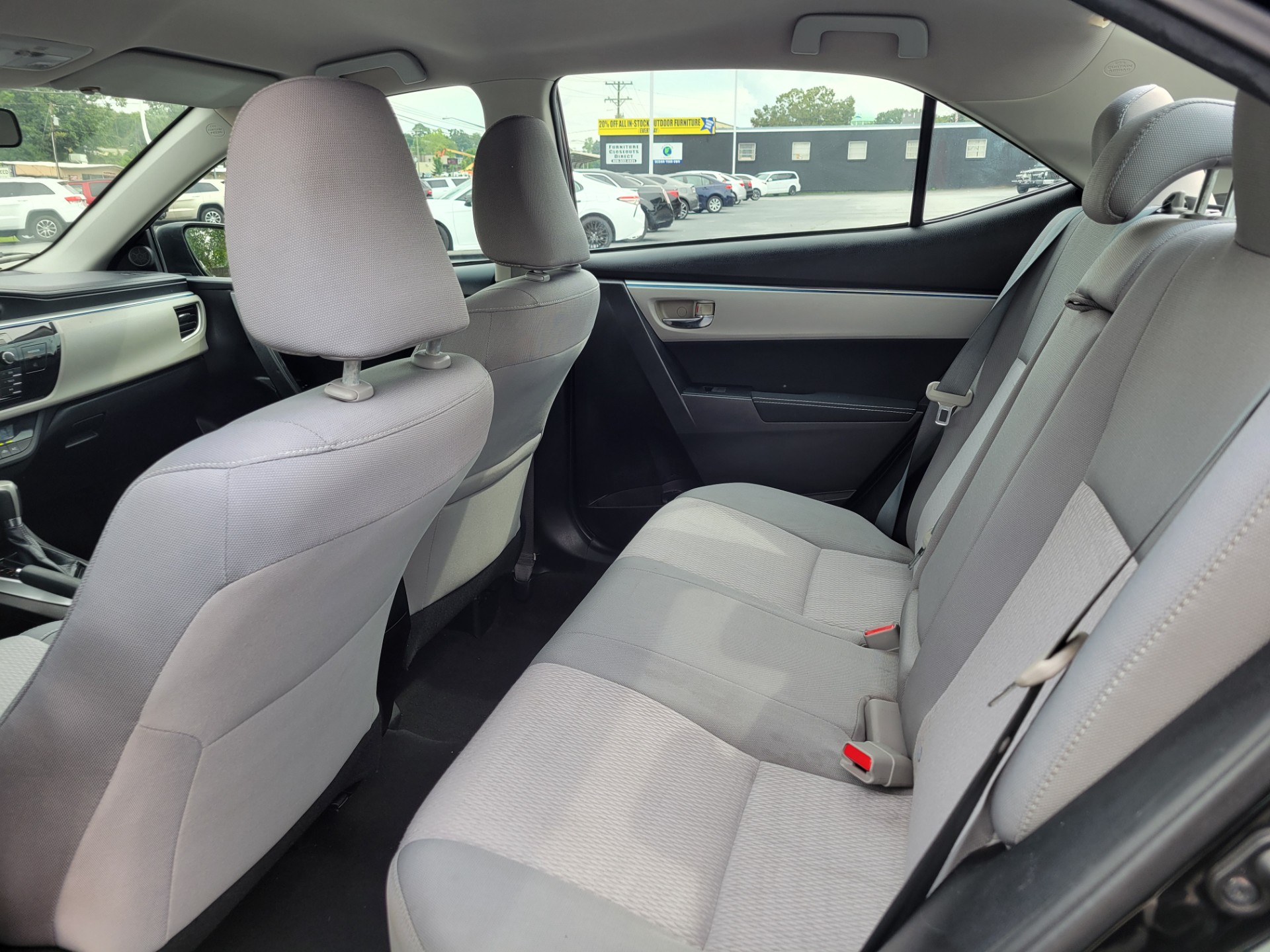 R&L Motors - Used vehicle - SEDAN TOYOTA COROLLA 2015