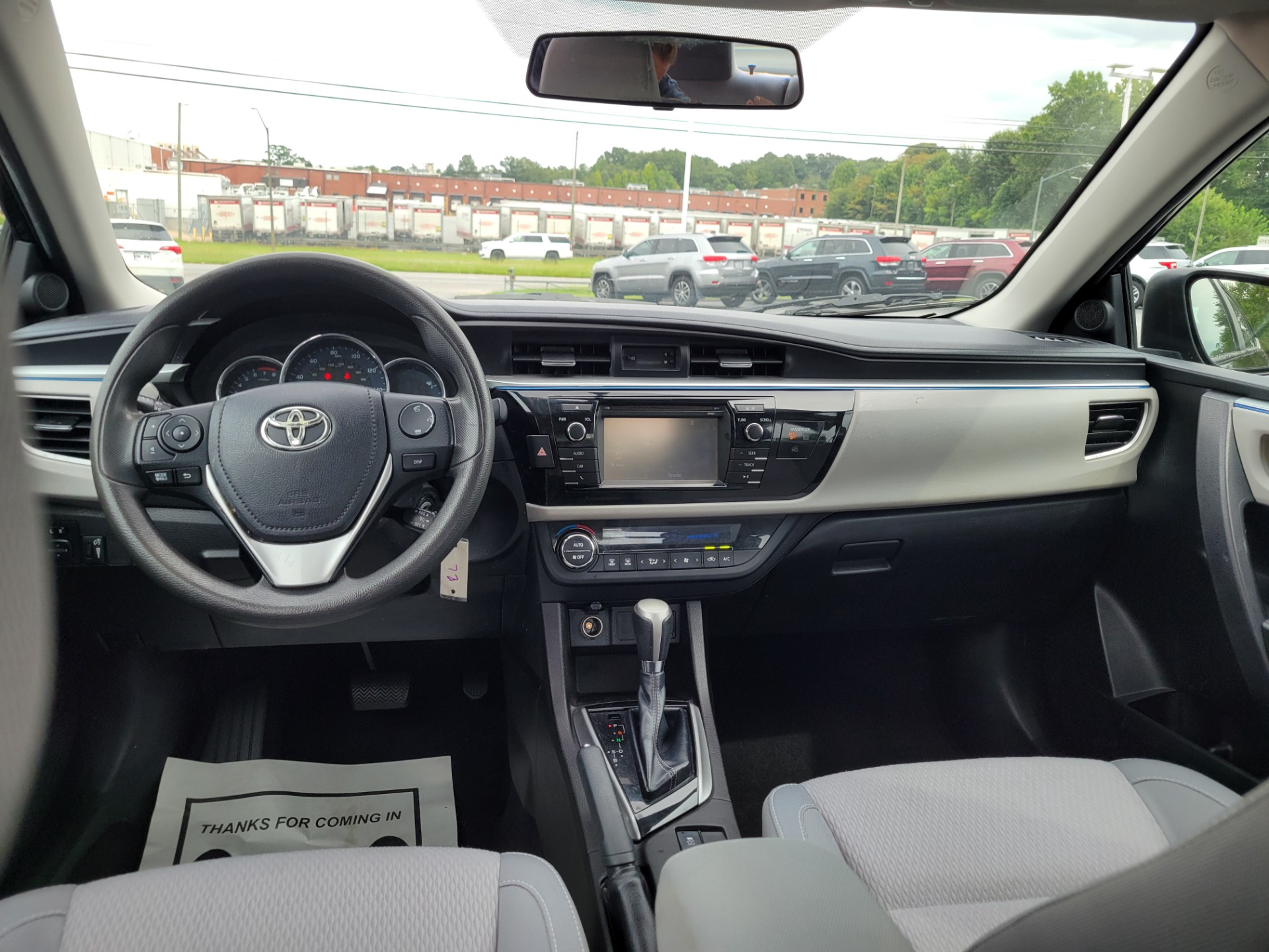 R&L Motors - Used vehicle - SEDAN TOYOTA COROLLA 2015