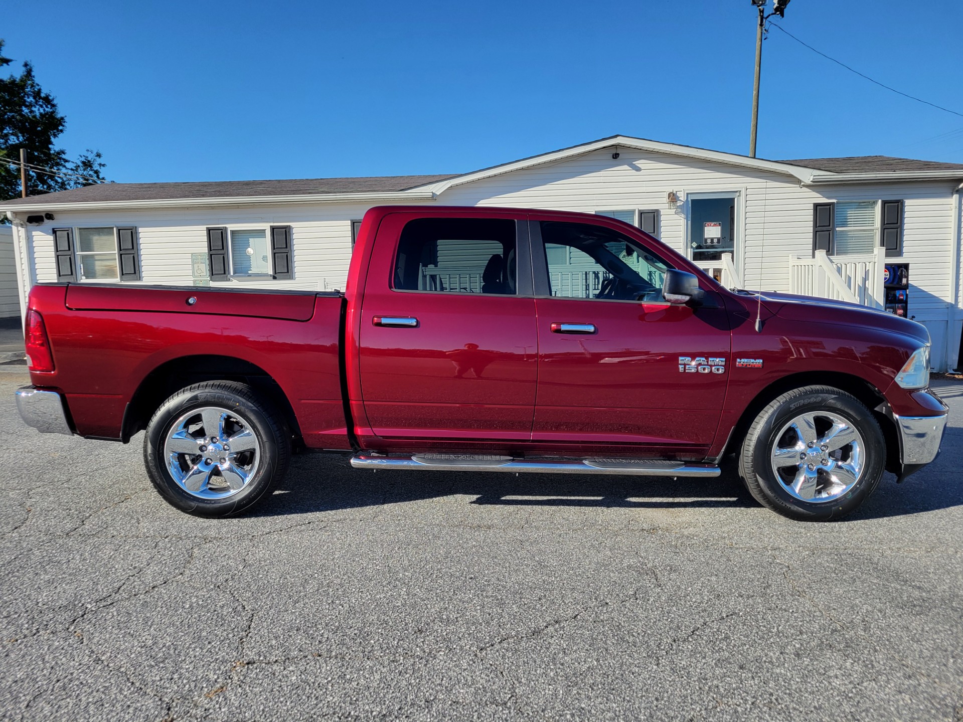 R&L Motors - Used vehicle - TRUCK RAM 1500 2017