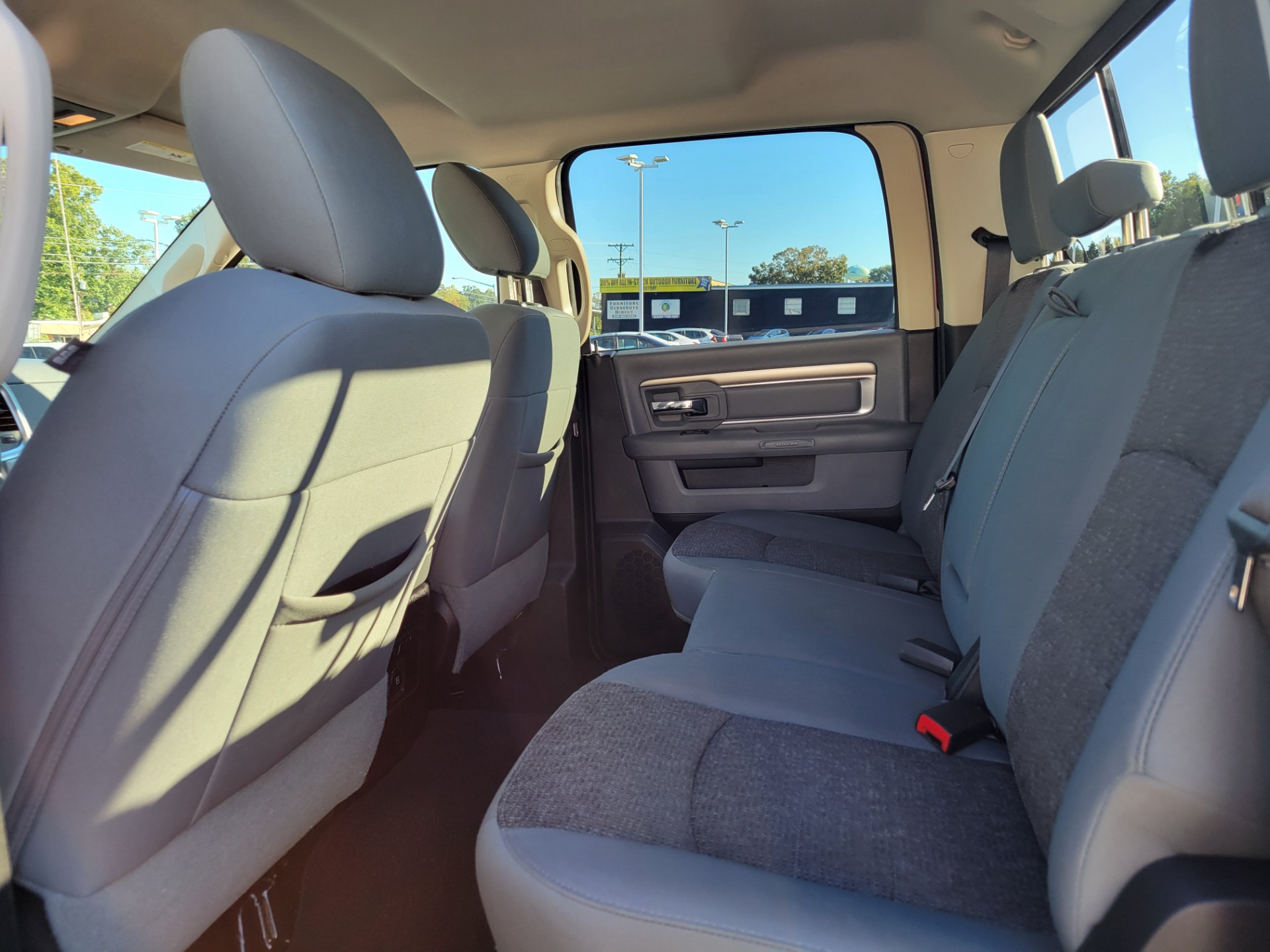 R&L Motors - Used vehicle - TRUCK RAM 1500 2017