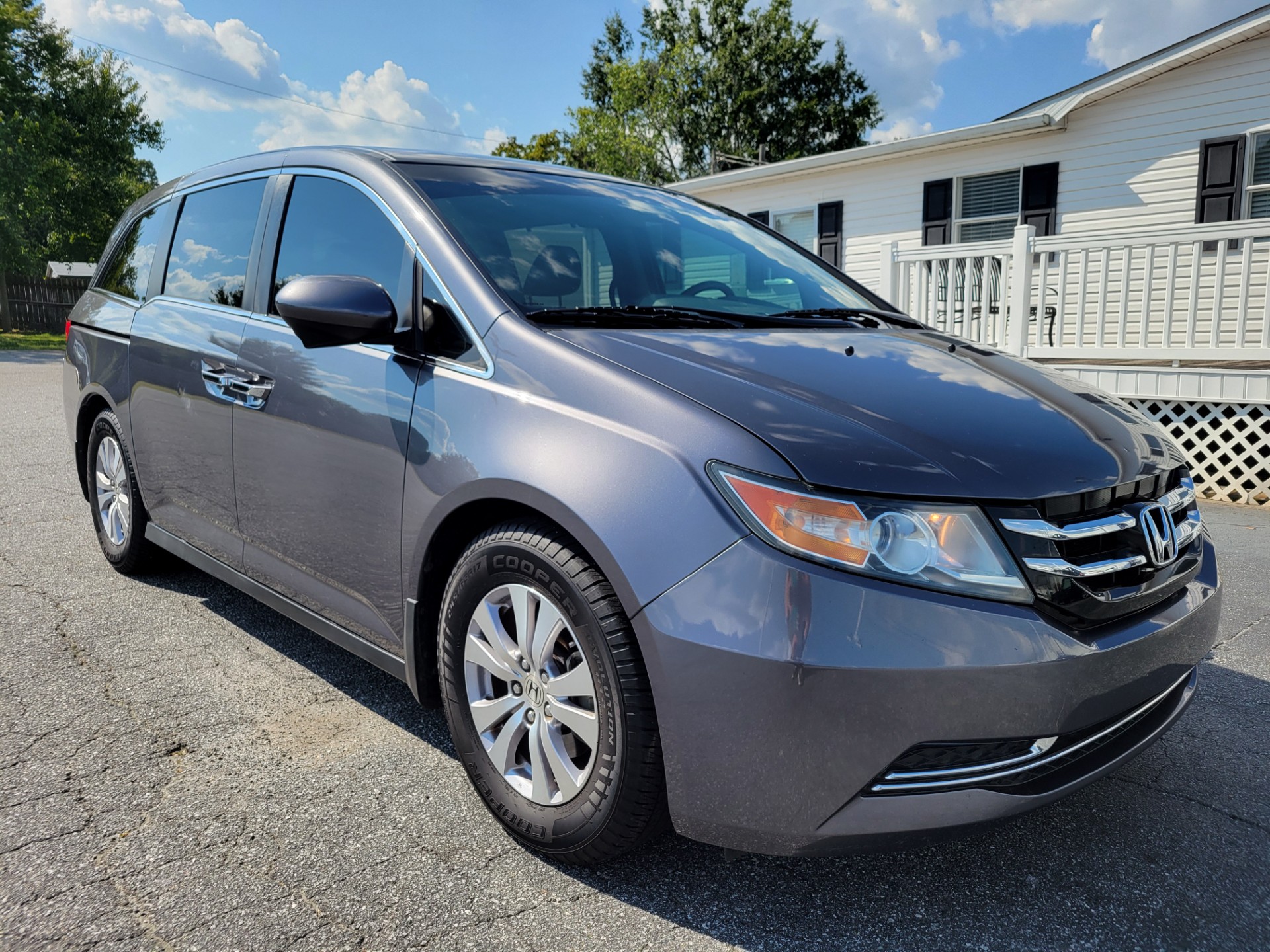 R&L Motors - Used vehicle - MINIVAN HONDA ODYSSEY 2016