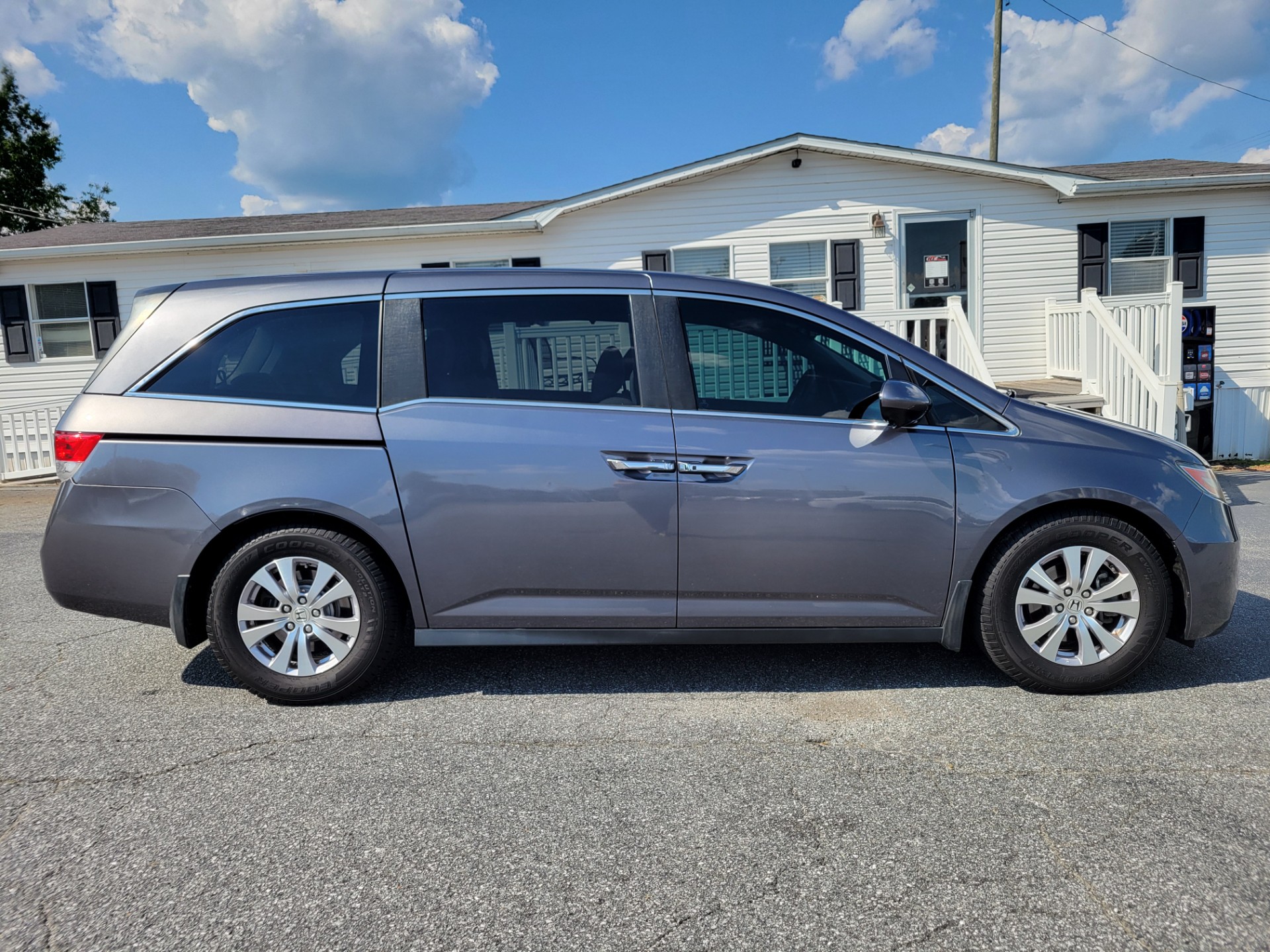 R&L Motors - Used vehicle - MINIVAN HONDA ODYSSEY 2016
