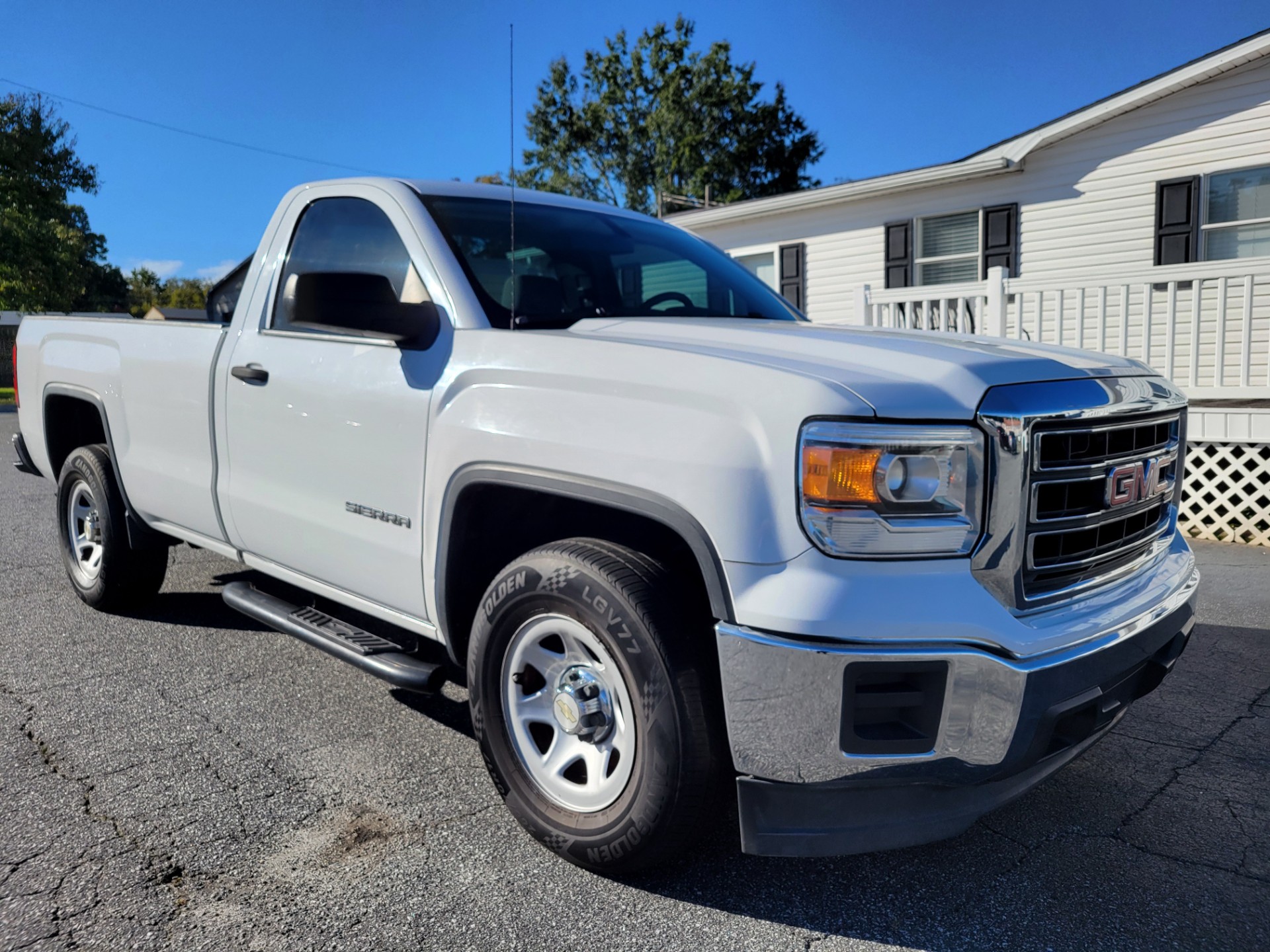 R&L Motors - Used vehicle - TRUCK GMC SIERRA 1500 2015