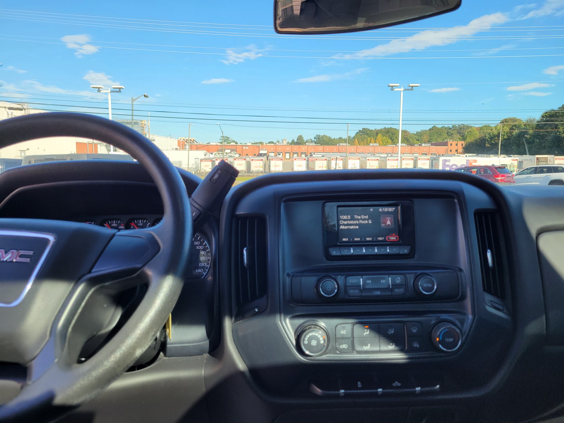 R&L Motors - Used vehicle - TRUCK GMC SIERRA 1500 2015