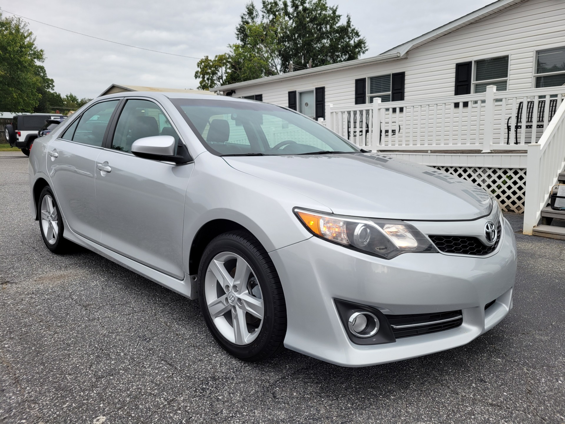 R&L Motors - 2014-TOYOTA-CAMRY-HICKORY-NC-Stock=6737