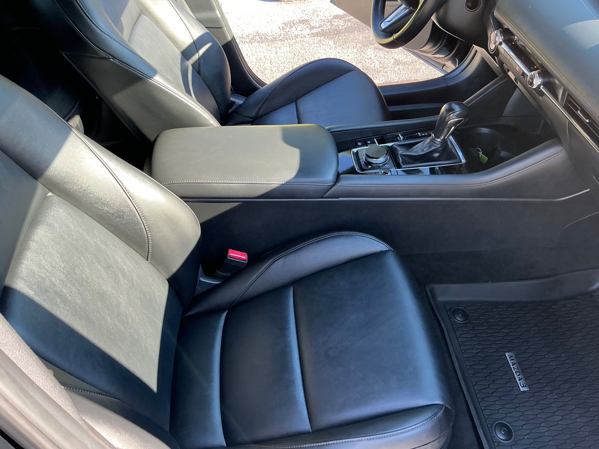 The Car Store, Inc. - Used vehicle - SEDAN MAZDA MAZDA3 HATCHBACK 2020
