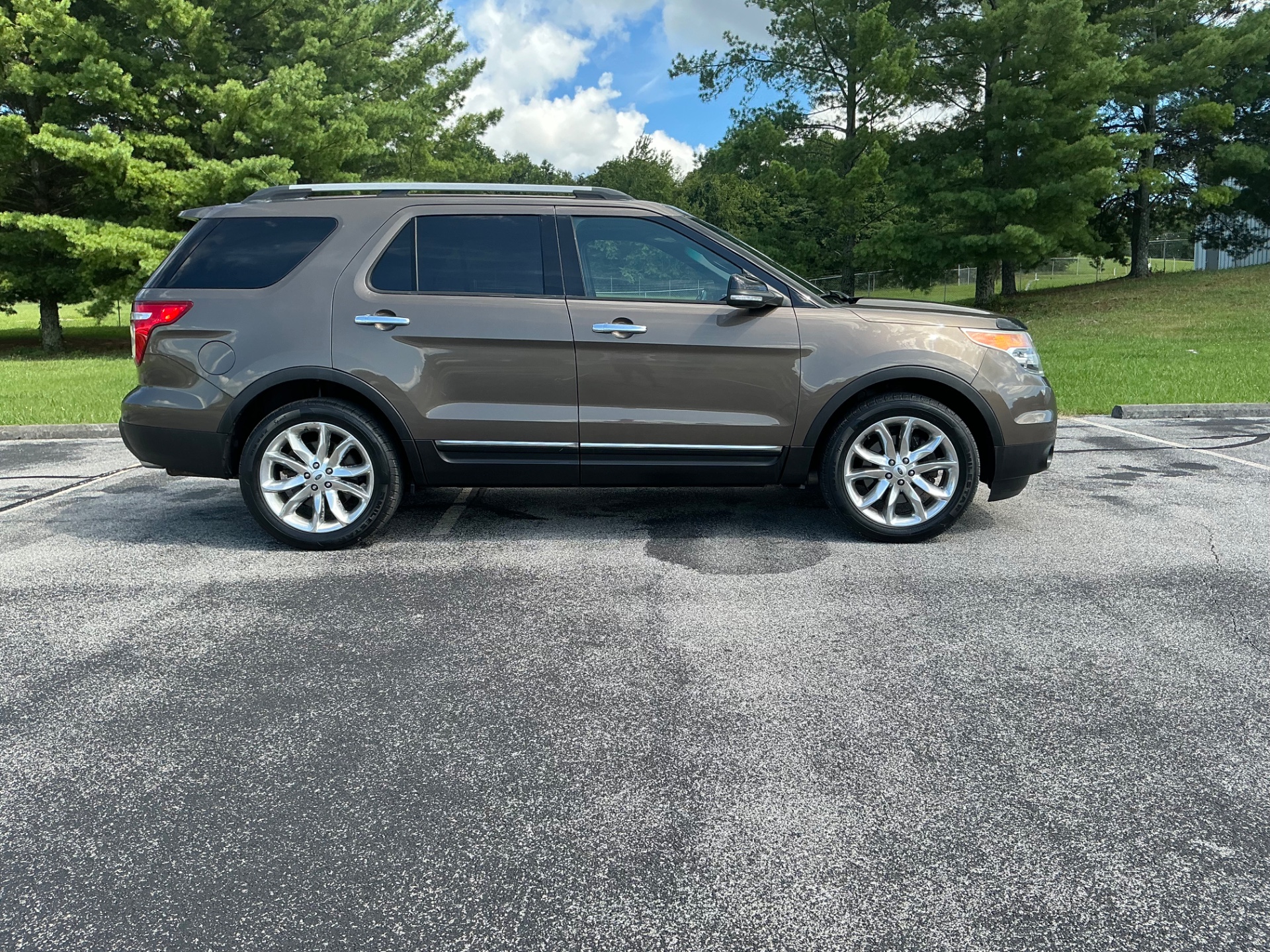 The Car Store, Inc. - Used vehicle - SUV FORD EXPLORER 2015
