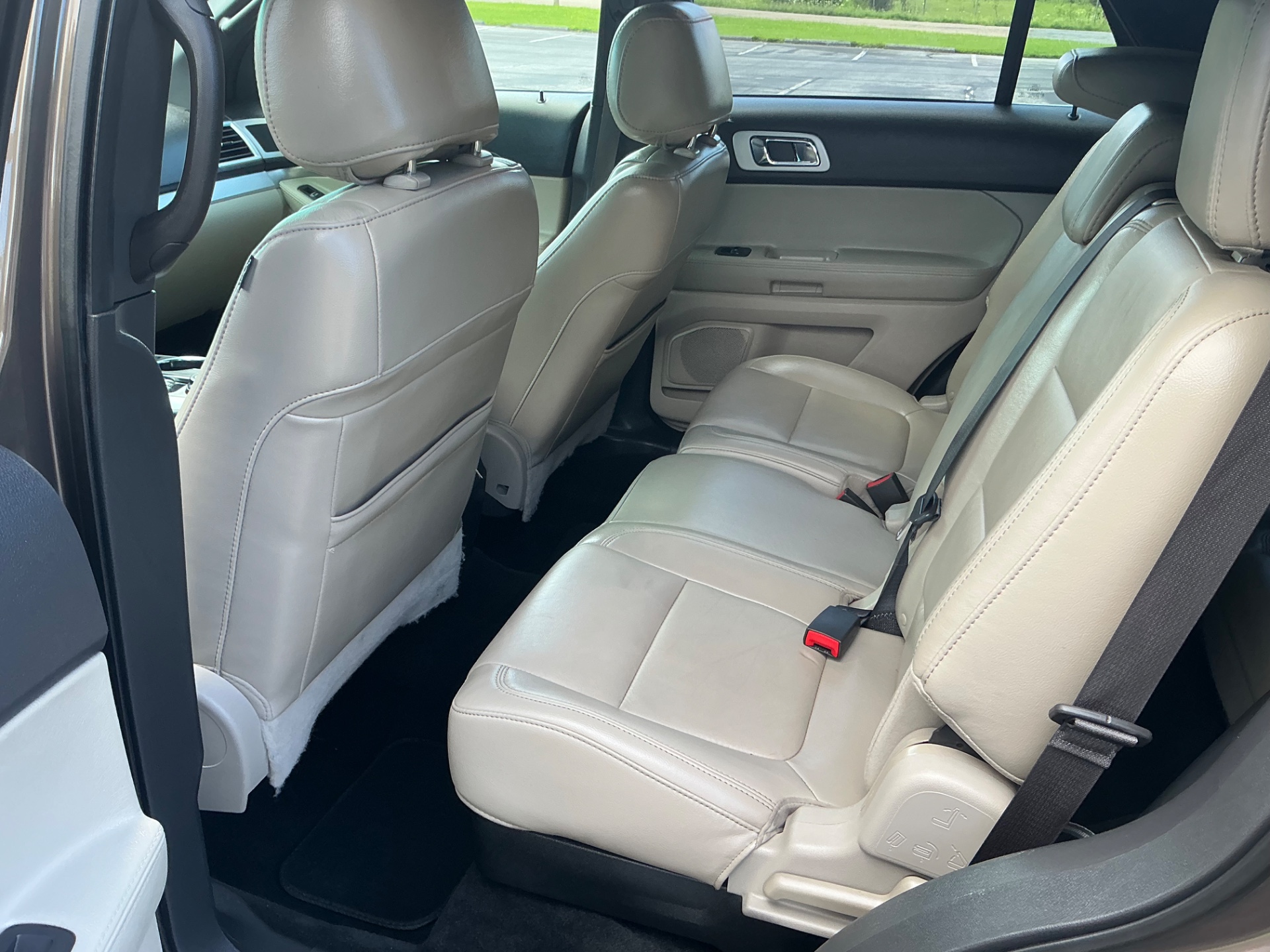 The Car Store, Inc. - Used vehicle - SUV FORD EXPLORER 2015