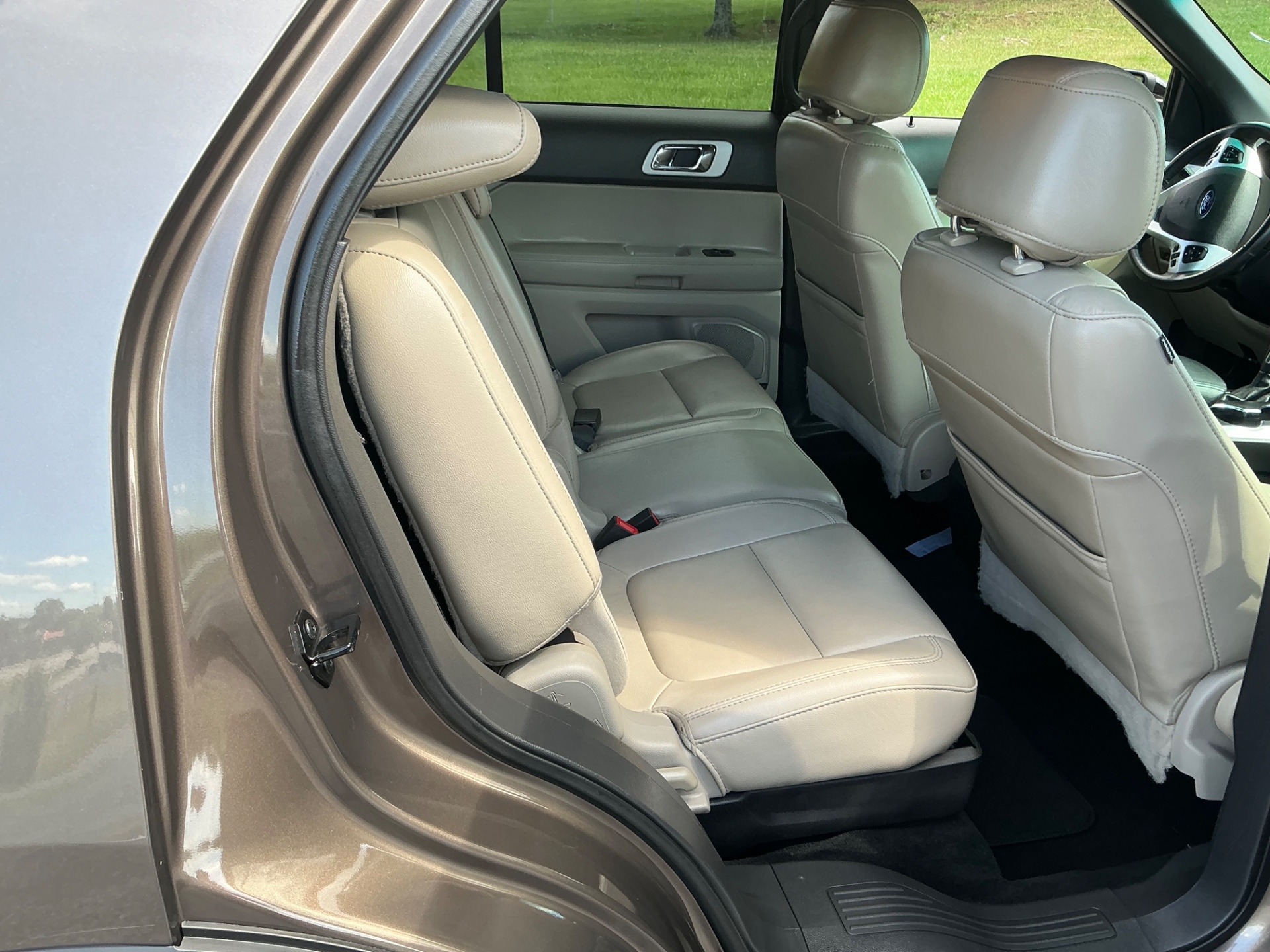 The Car Store, Inc. - Used vehicle - SUV FORD EXPLORER 2015