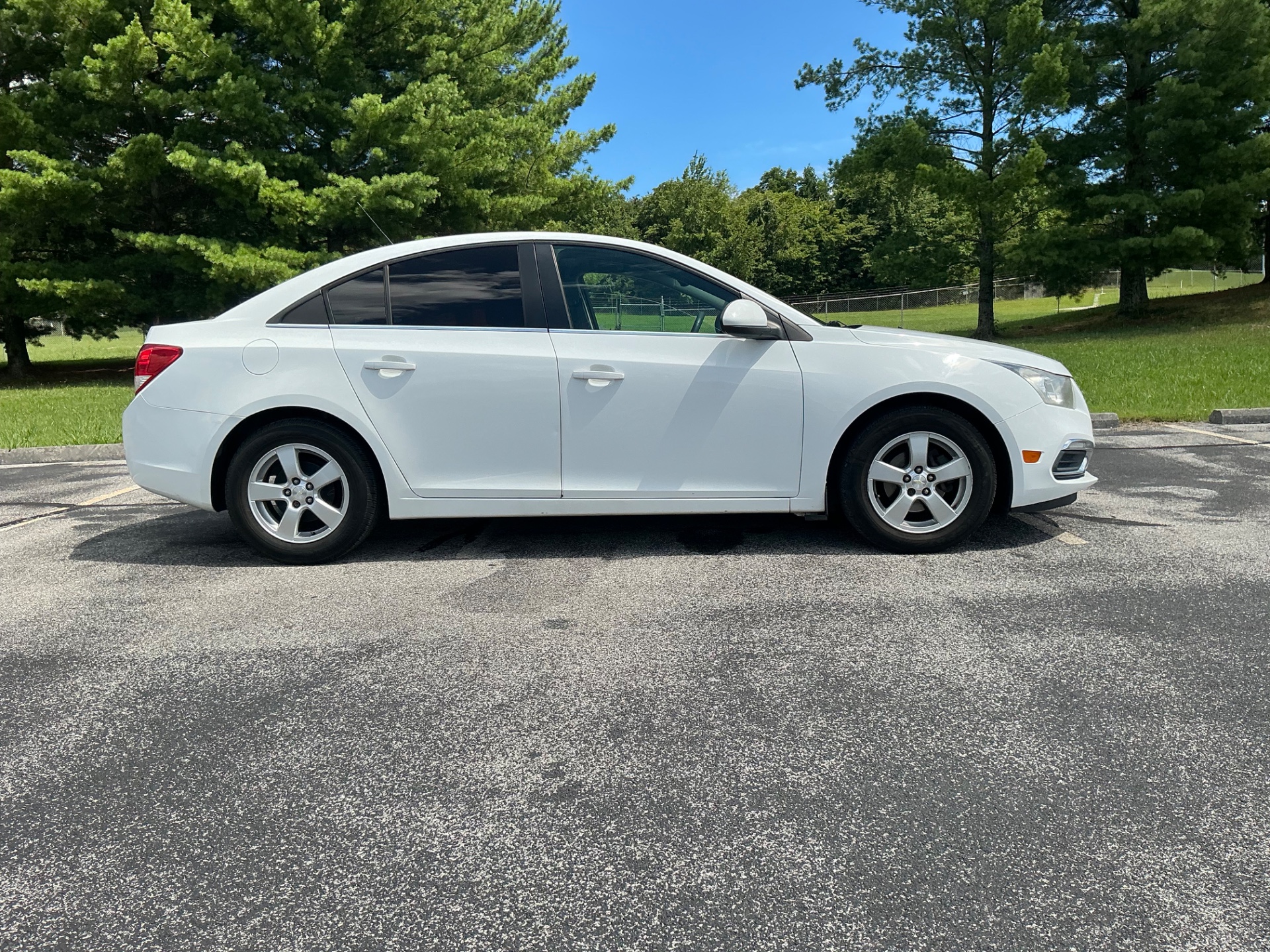 The Car Store, Inc. - Used vehicle - SEDAN CHEVROLET CRUZE LIMITED 2016