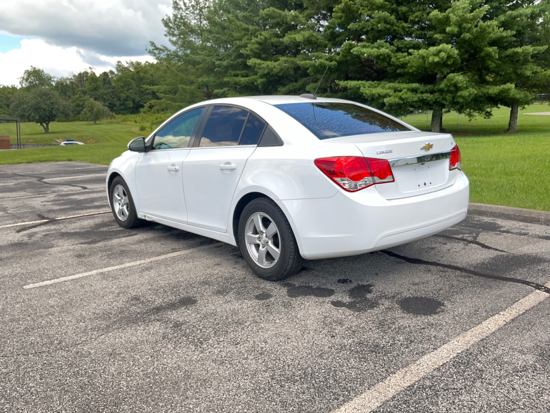 The Car Store, Inc. - Used vehicle - SEDAN CHEVROLET CRUZE LIMITED 2016