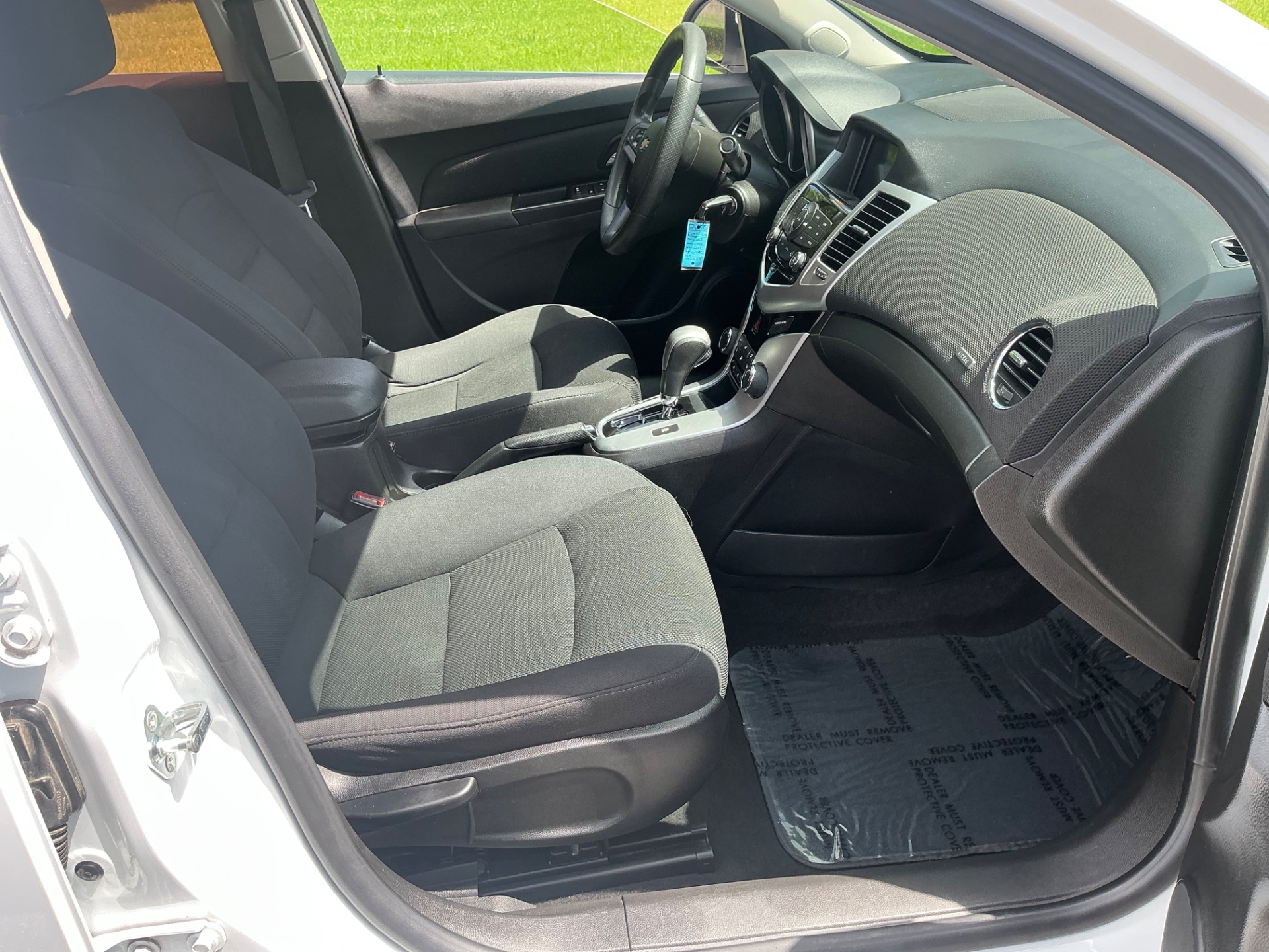 The Car Store, Inc. - Used vehicle - SEDAN CHEVROLET CRUZE LIMITED 2016