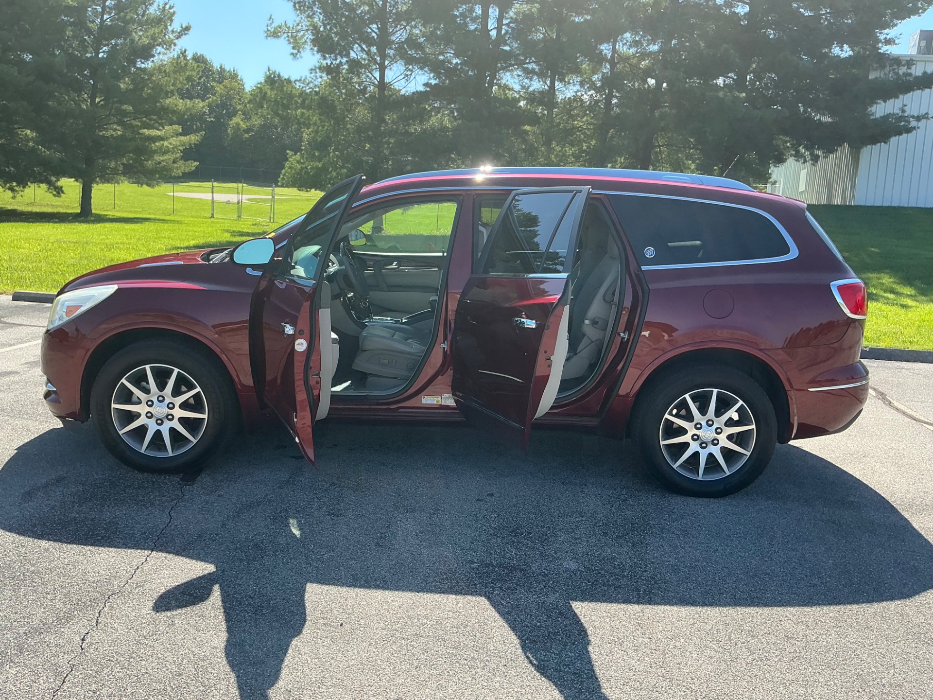 The Car Store, Inc. - Used vehicle - SUV BUICK ENCLAVE 2015