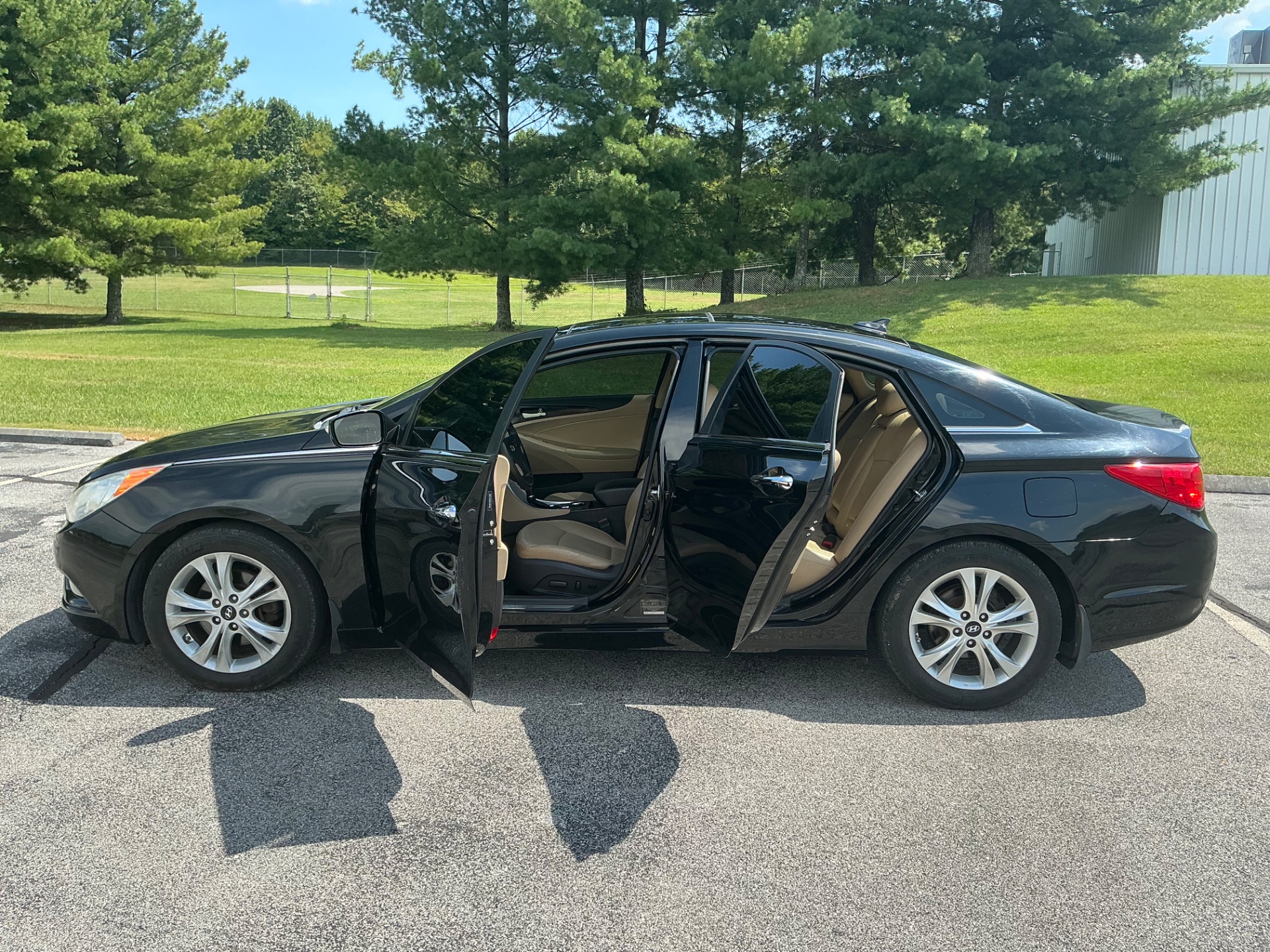 The Car Store, Inc. - Used vehicle - SEDAN HYUNDAI SONATA 2012