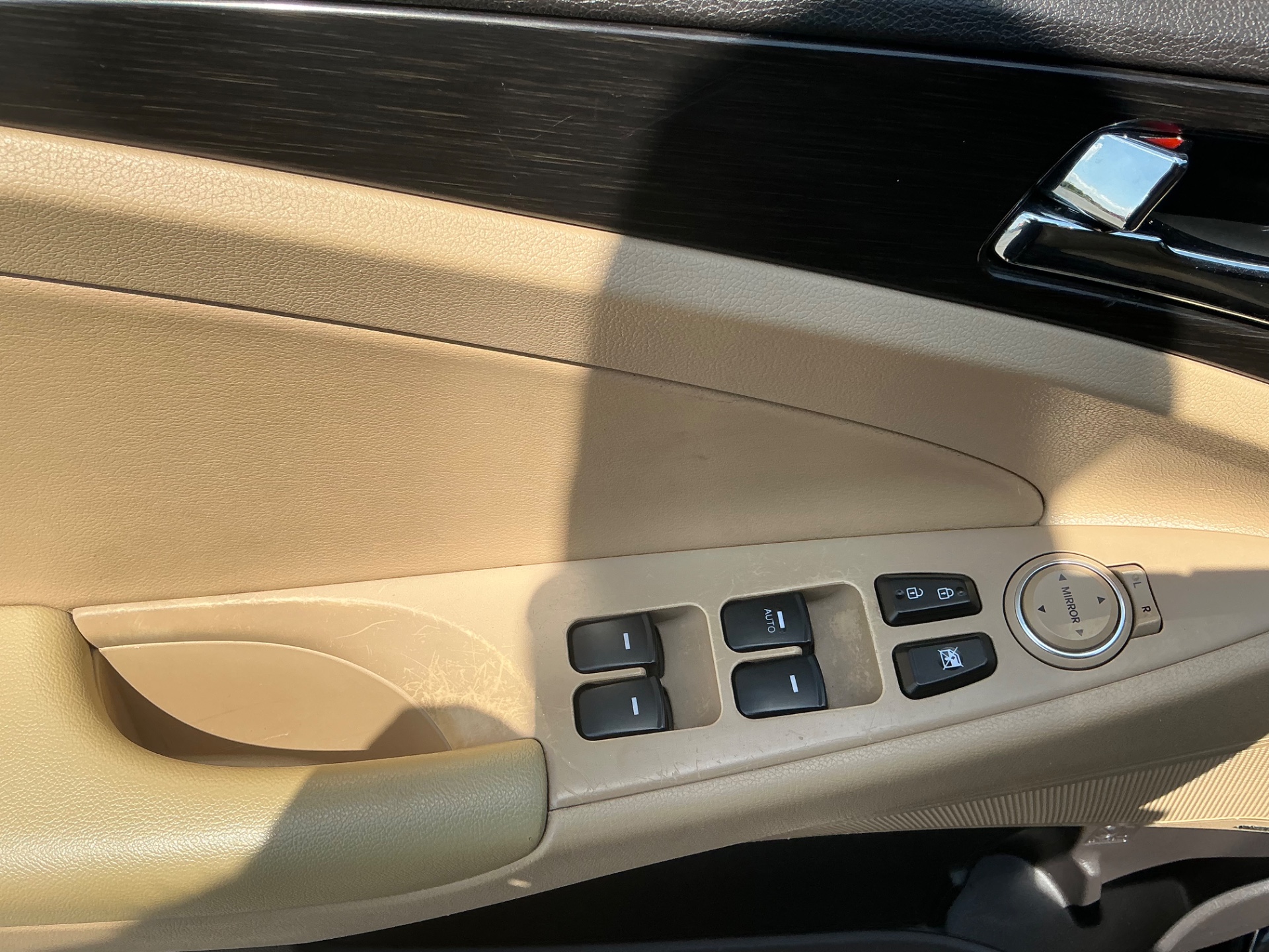 The Car Store, Inc. - Used vehicle - SEDAN HYUNDAI SONATA 2012