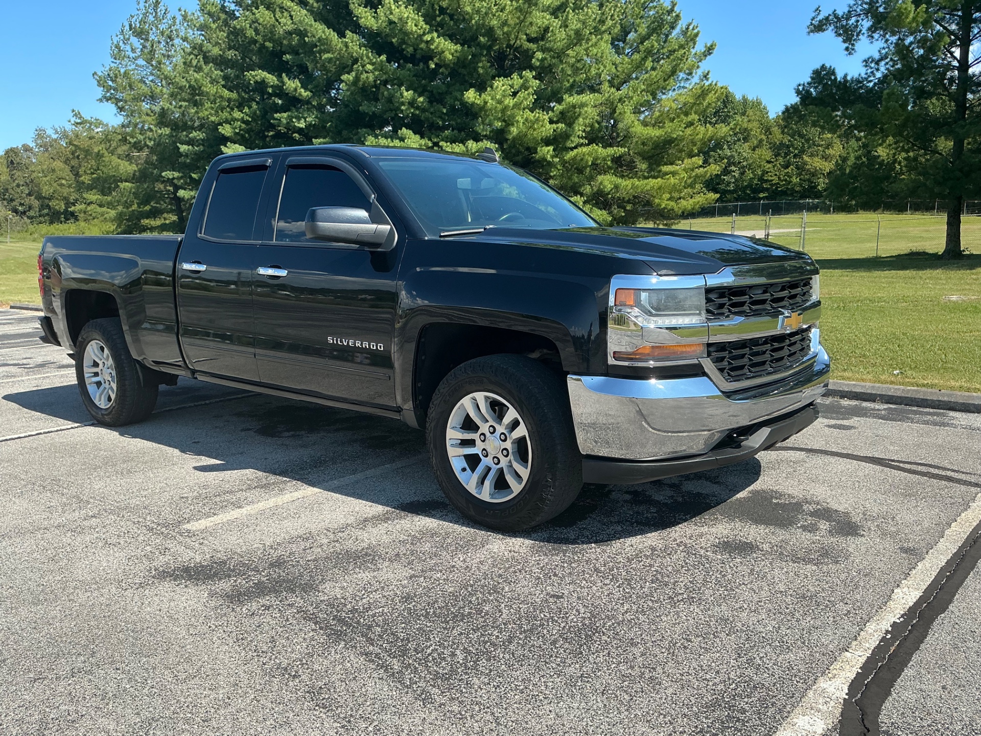 The Car Store, Inc. - 2016-CHEVROLET-SILVERADO-1500-PINEY-FLATS-TN-Stock=120535