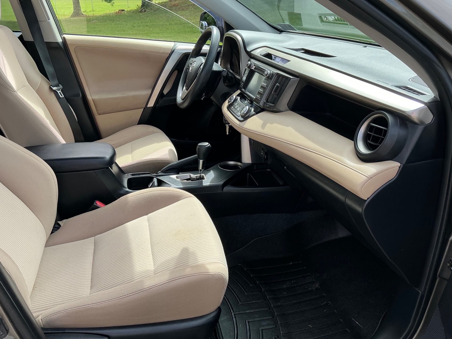 The Car Store, Inc. - Used vehicle - SUV TOYOTA RAV4 2013