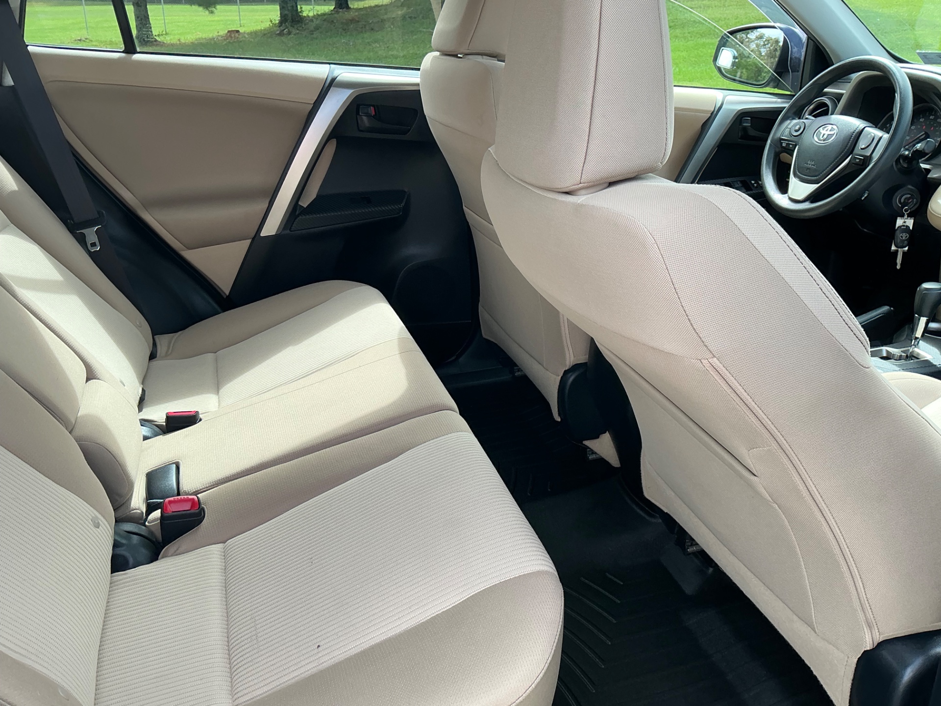 The Car Store, Inc. - Used vehicle - SUV TOYOTA RAV4 2013