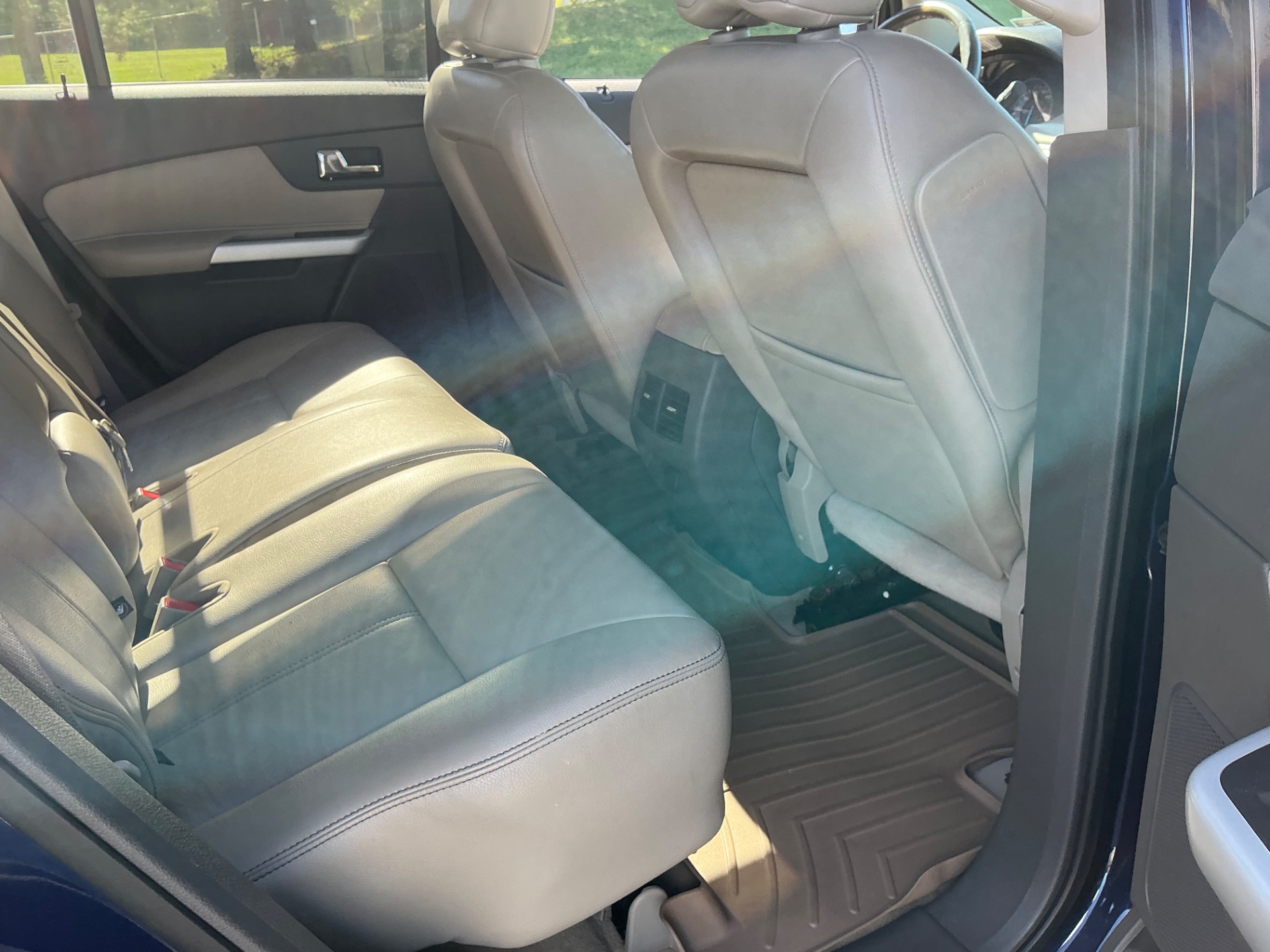 The Car Store, Inc. - Used vehicle - SEDAN FORD EDGE 2011