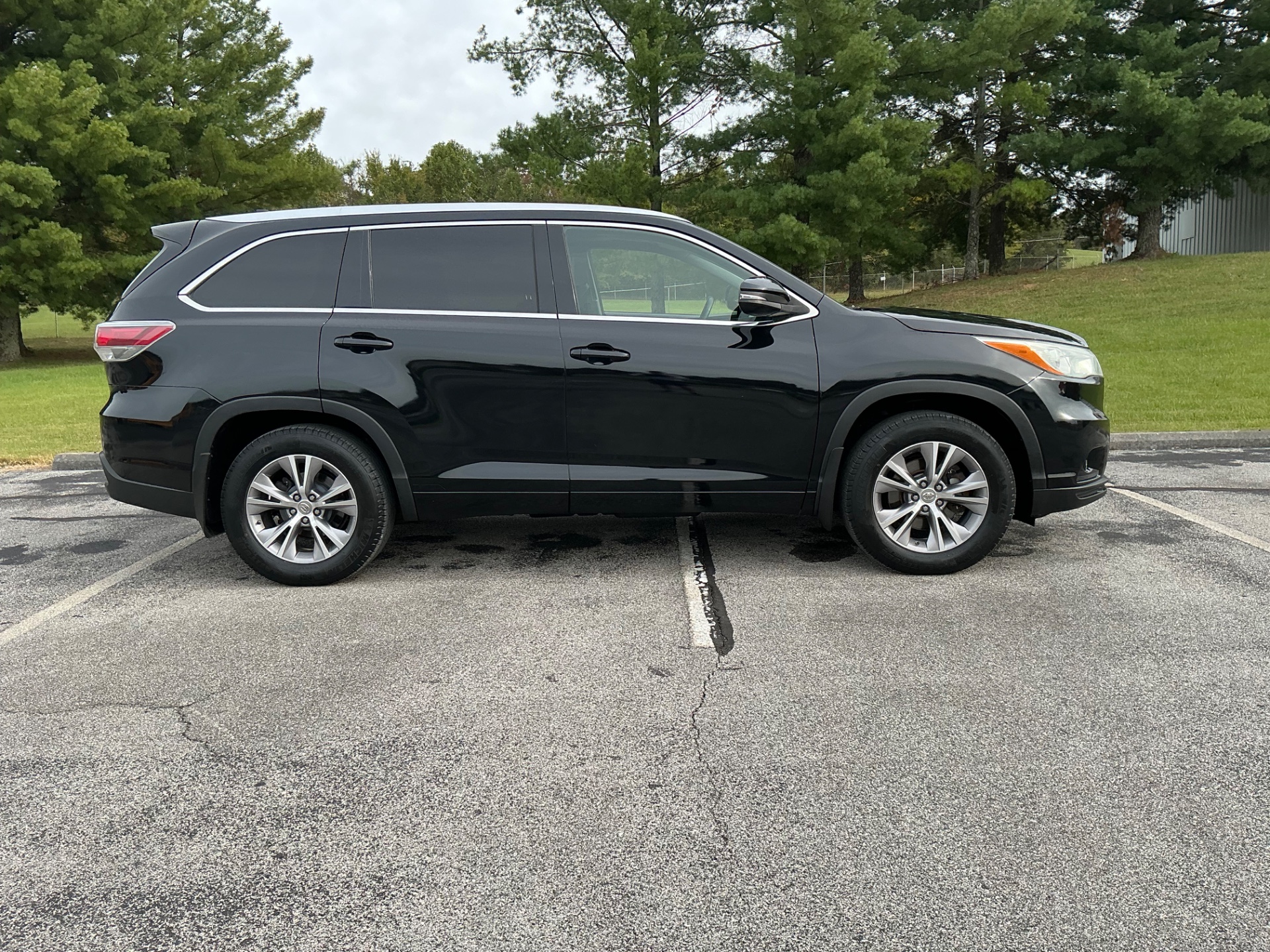 The Car Store, Inc. - Used vehicle - SUV TOYOTA HIGHLANDER 2015
