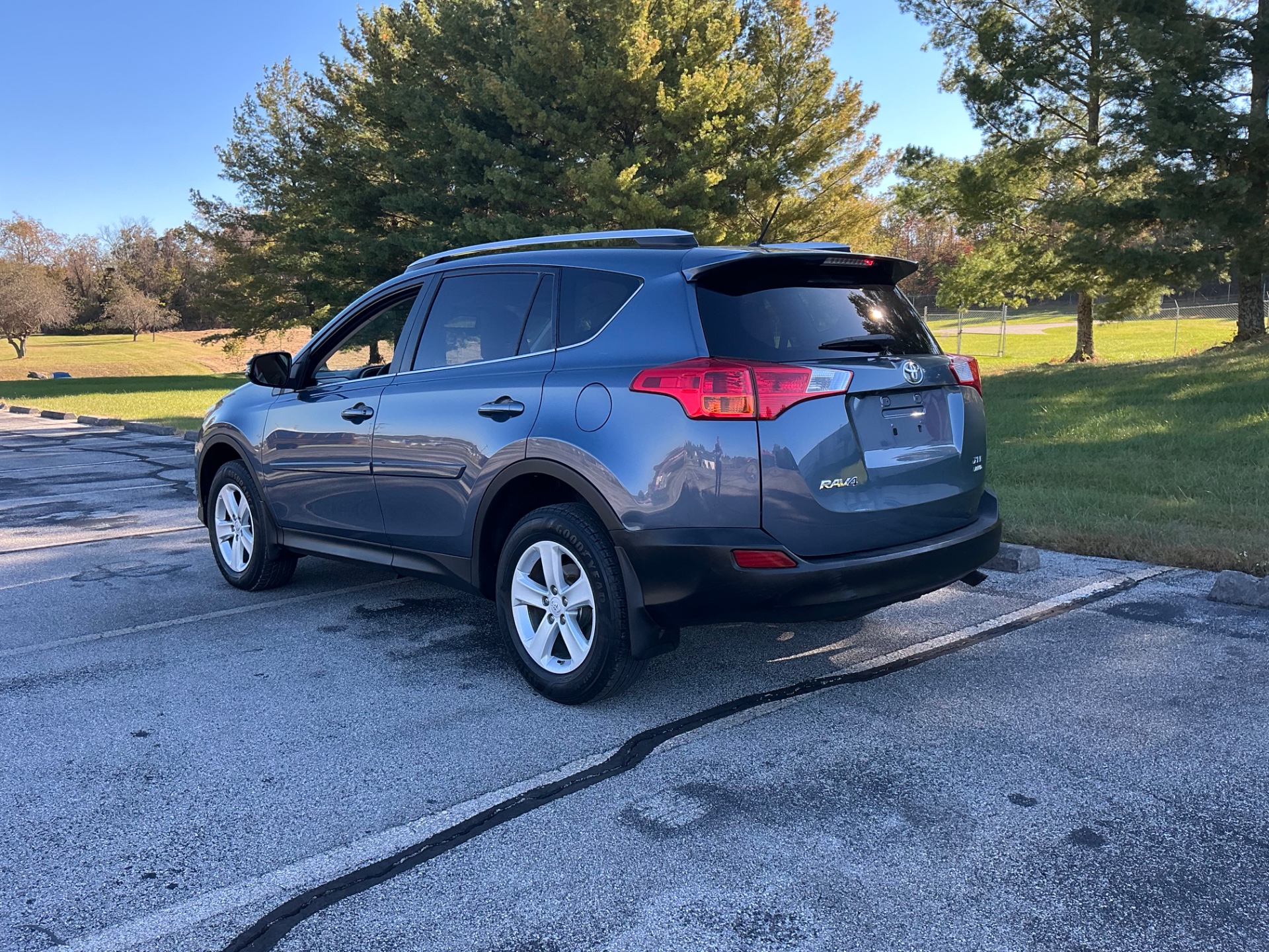 The Car Store, Inc. - Used vehicle - SUV TOYOTA RAV4 2013