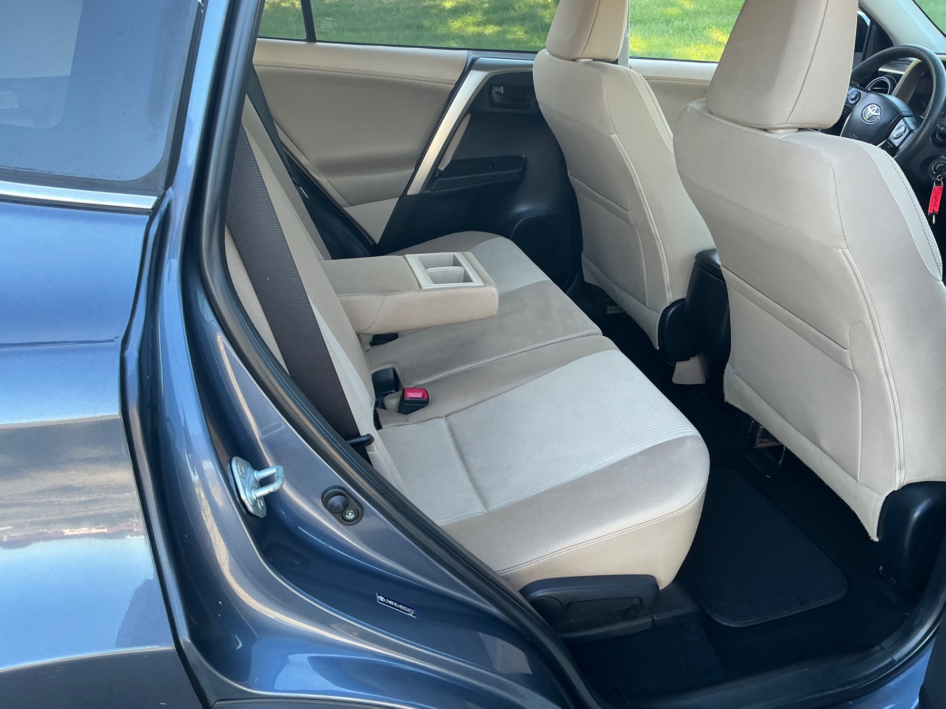 The Car Store, Inc. - Used vehicle - SUV TOYOTA RAV4 2013