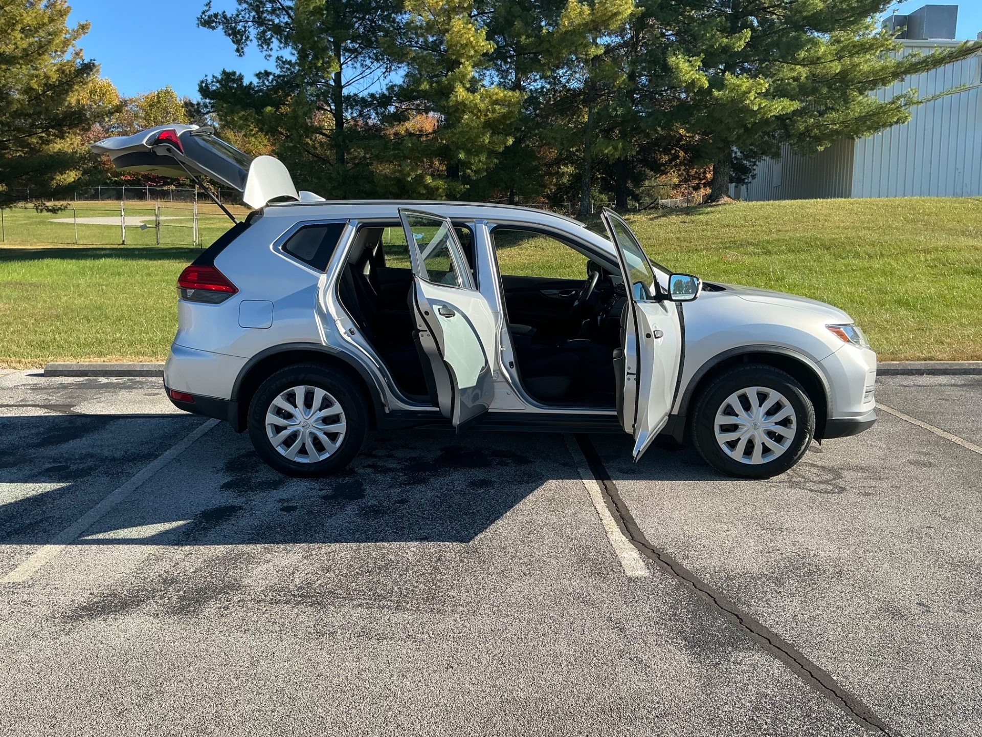 The Car Store, Inc. - Used vehicle - SUV NISSAN ROGUE 2017