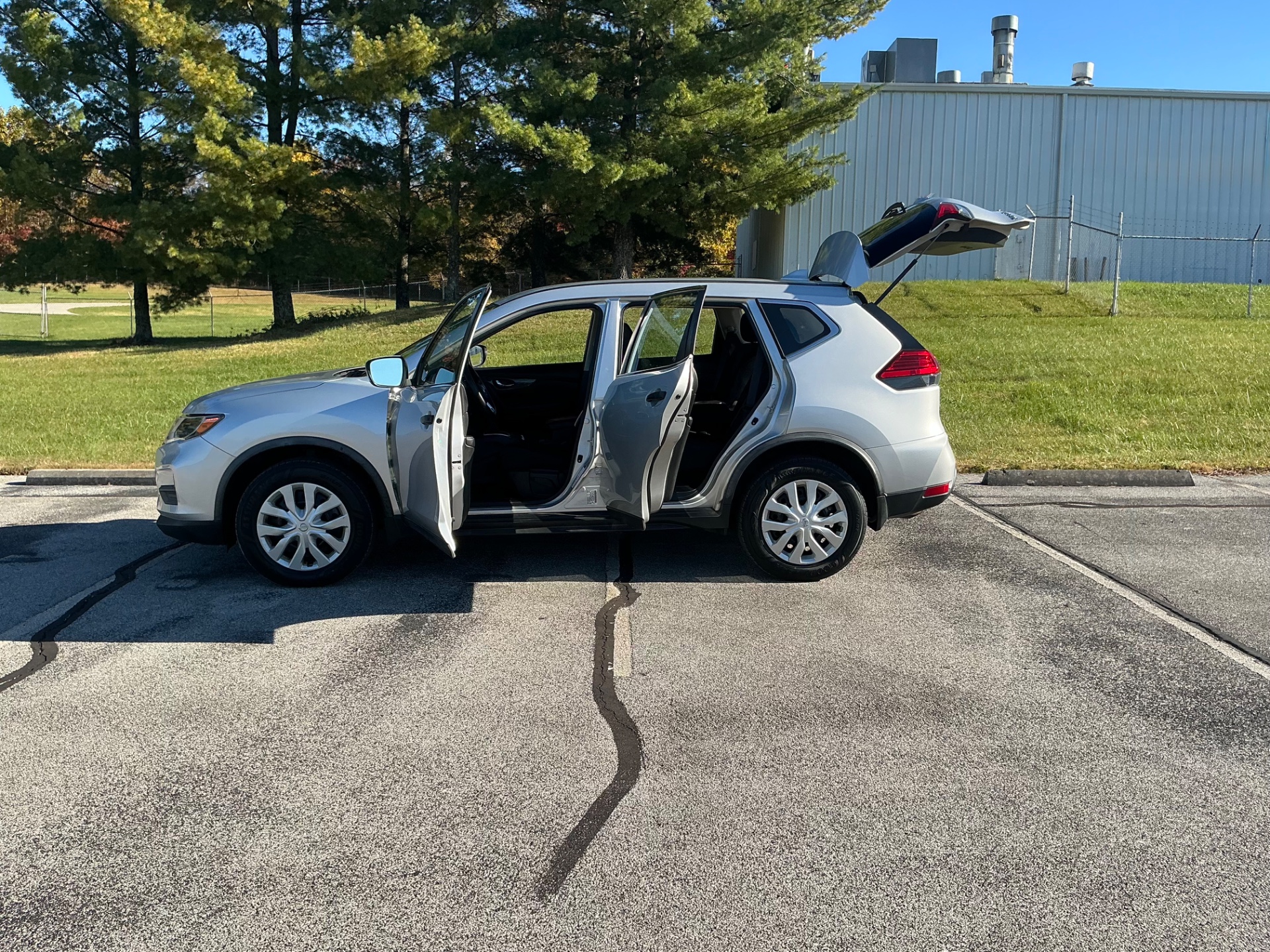 The Car Store, Inc. - Used vehicle - SUV NISSAN ROGUE 2017