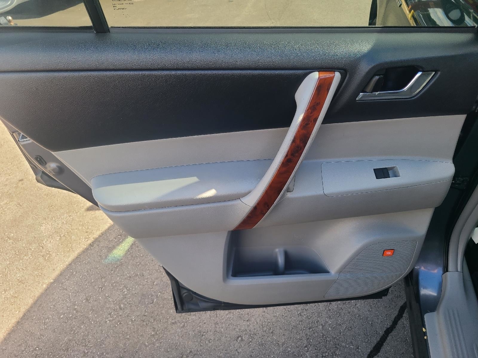 Used 2012 Toyota Highlander Limited for sale in GLADSTONE AUTO SALES