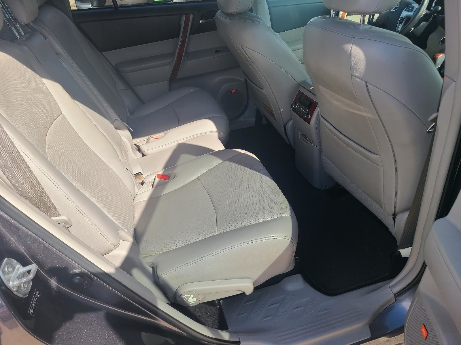 Used 2012 Toyota Highlander Limited for sale in GLADSTONE AUTO SALES