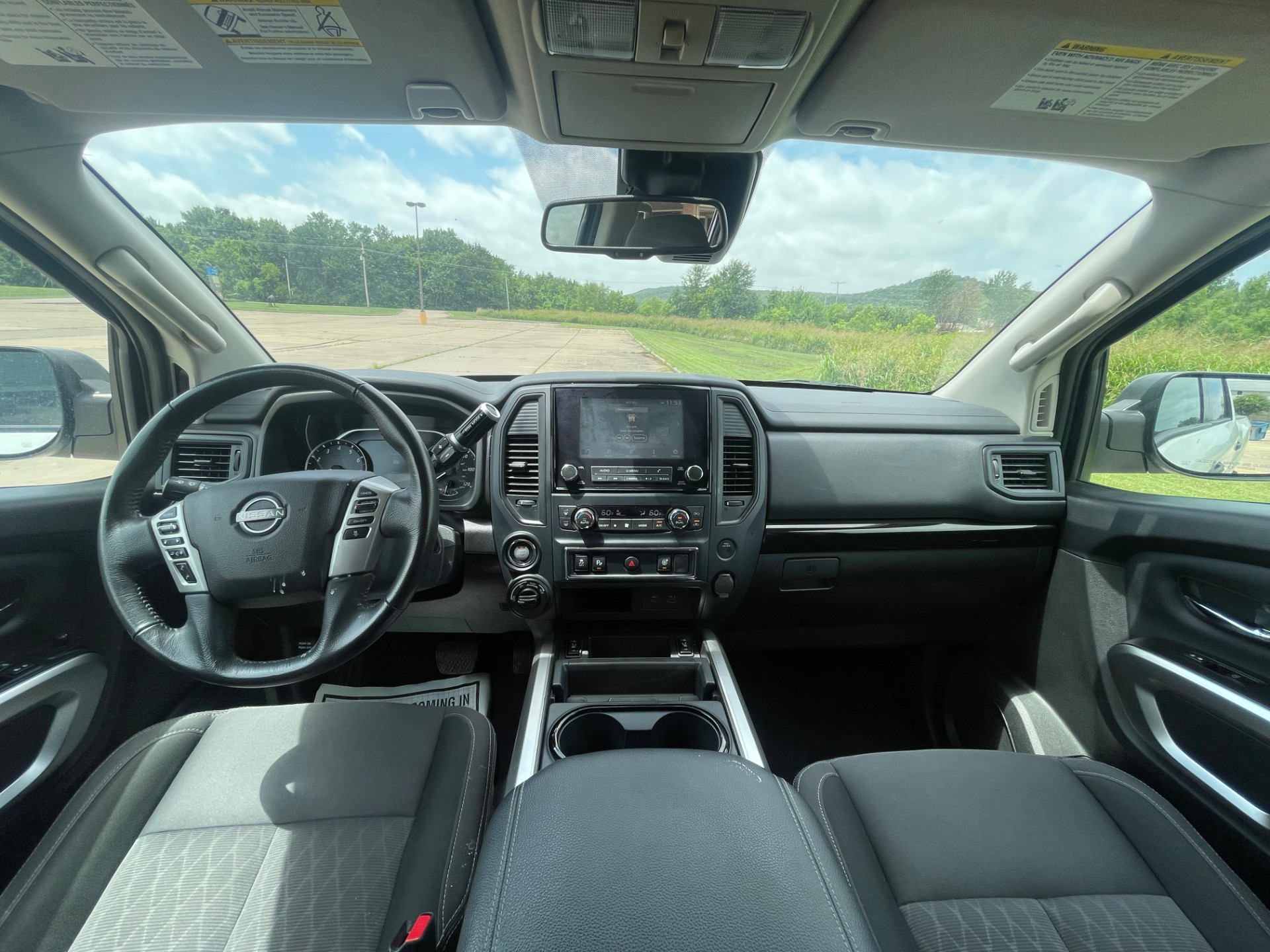 HARRIS AUTO SALES LLC - Used vehicle - TRUCK NISSAN TITAN 2023