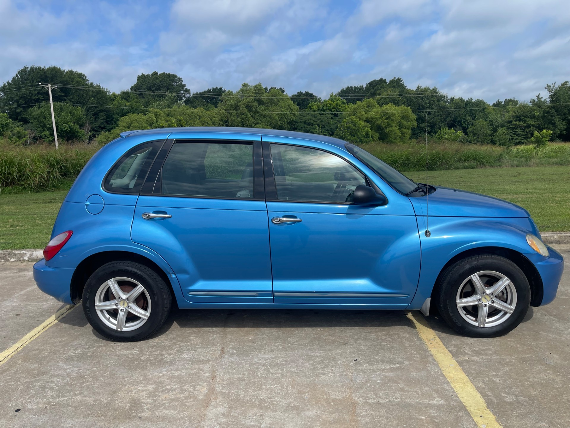 HARRIS AUTO SALES LLC - Used vehicle - SEDAN CHRYSLER PT CRUISER 2008