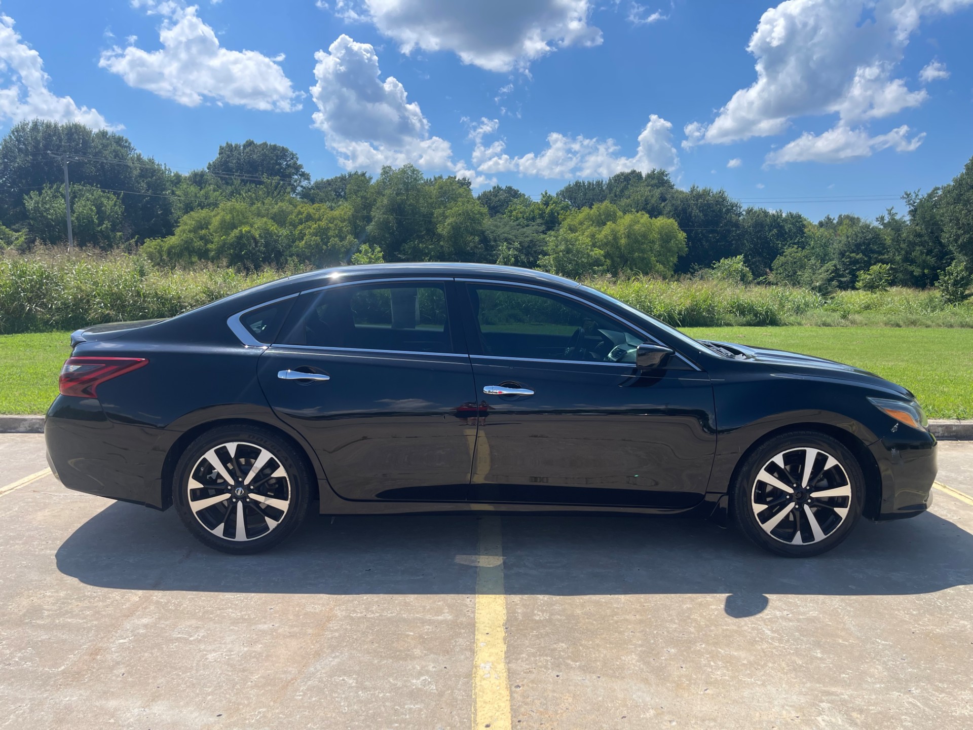 HARRIS AUTO SALES LLC - Used vehicle - SEDAN NISSAN ALTIMA 2018