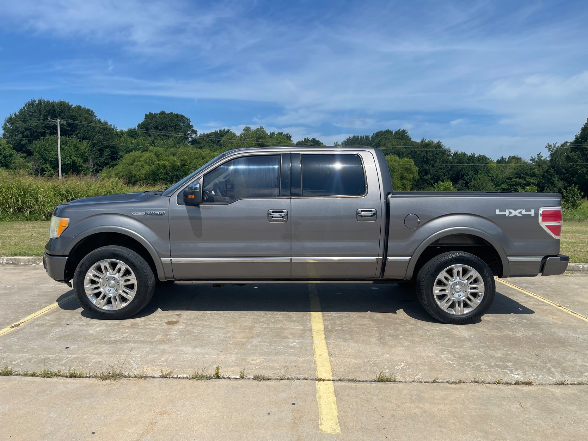 HARRIS AUTO SALES LLC - Used vehicle - TRUCK FORD F-150 2010